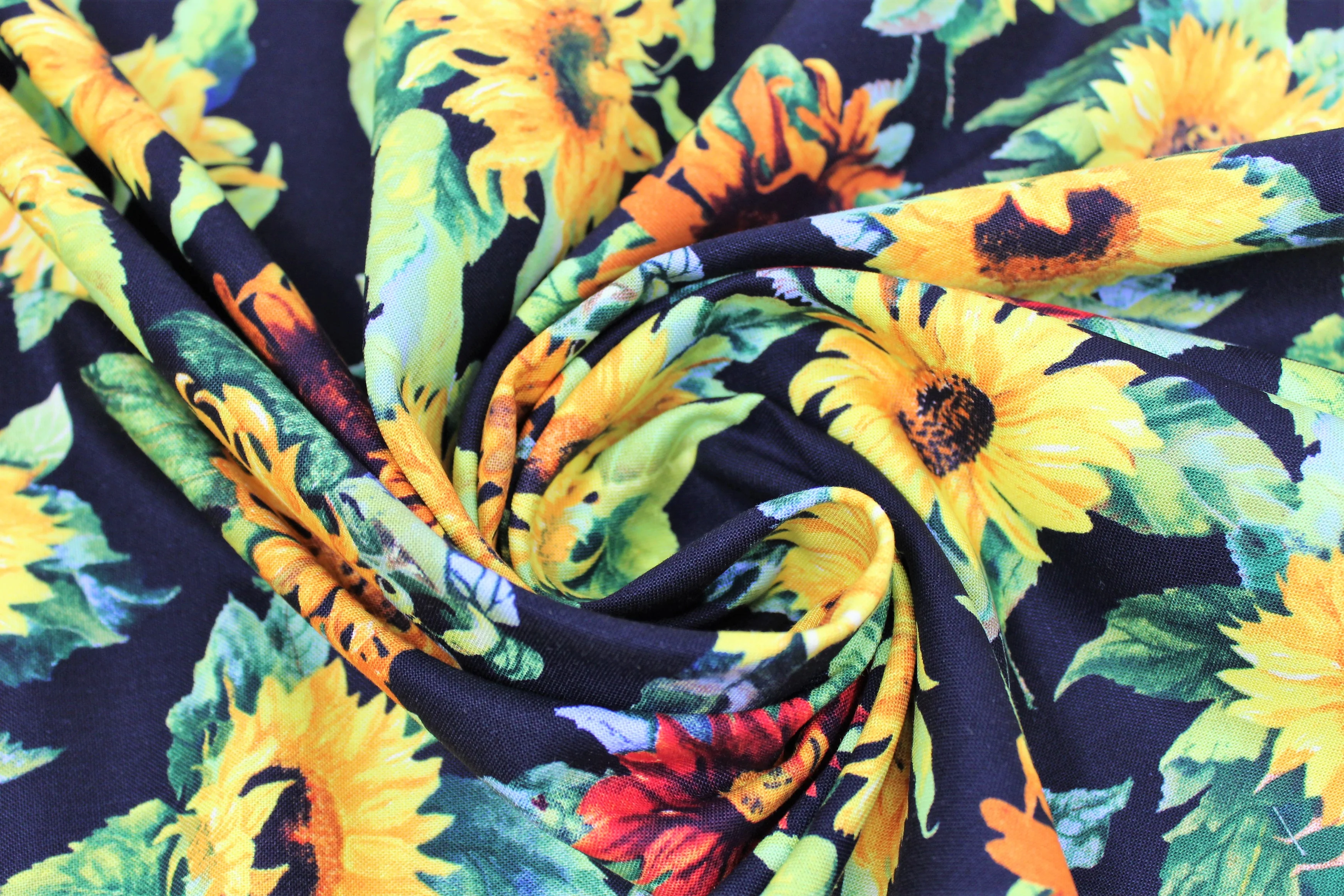 Flowers of the Sun - 45" - 100% Cotton - Image 5
