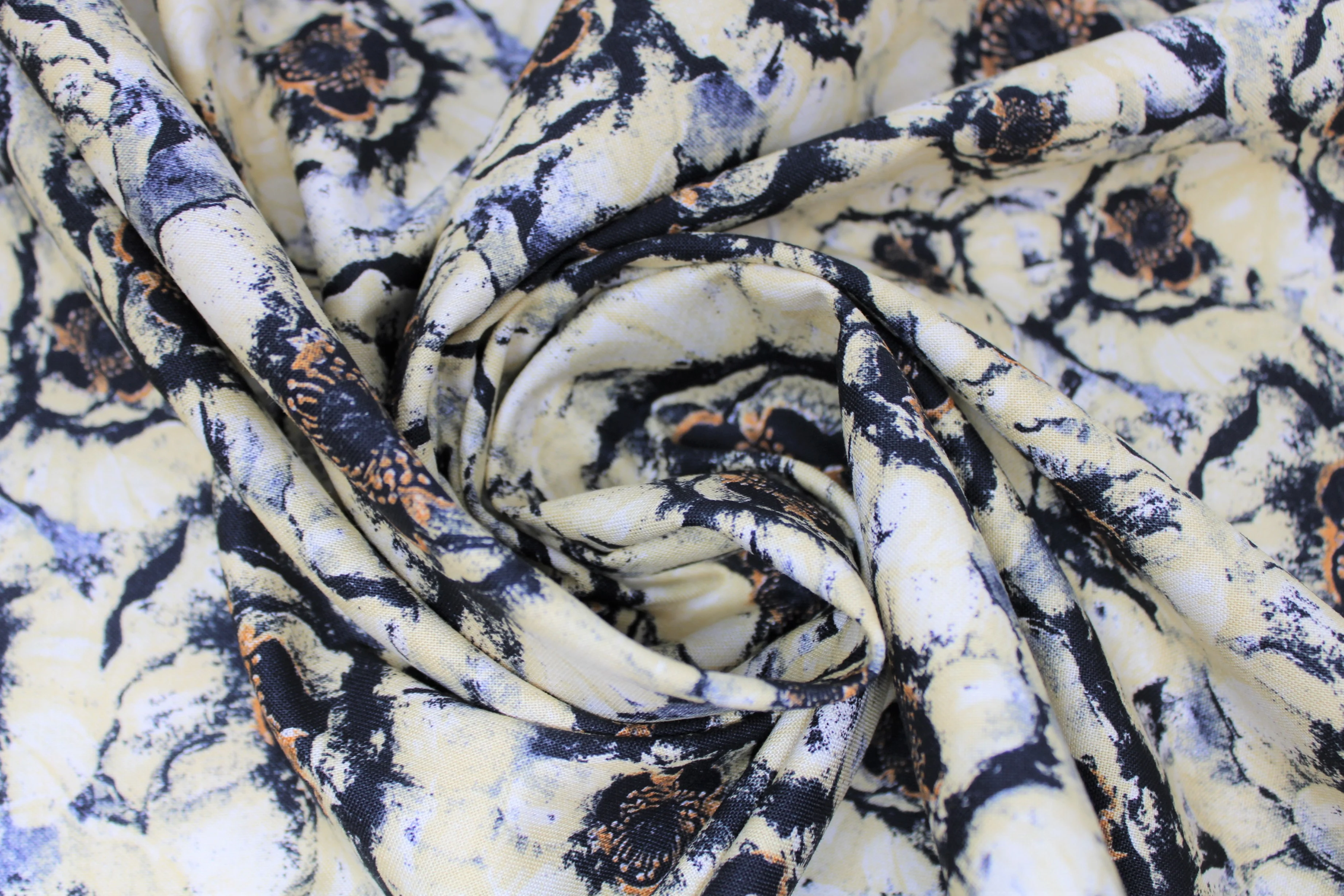 Harlequin Poppies - 44/45" - 100% Cotton - Susan Winget - Image 6