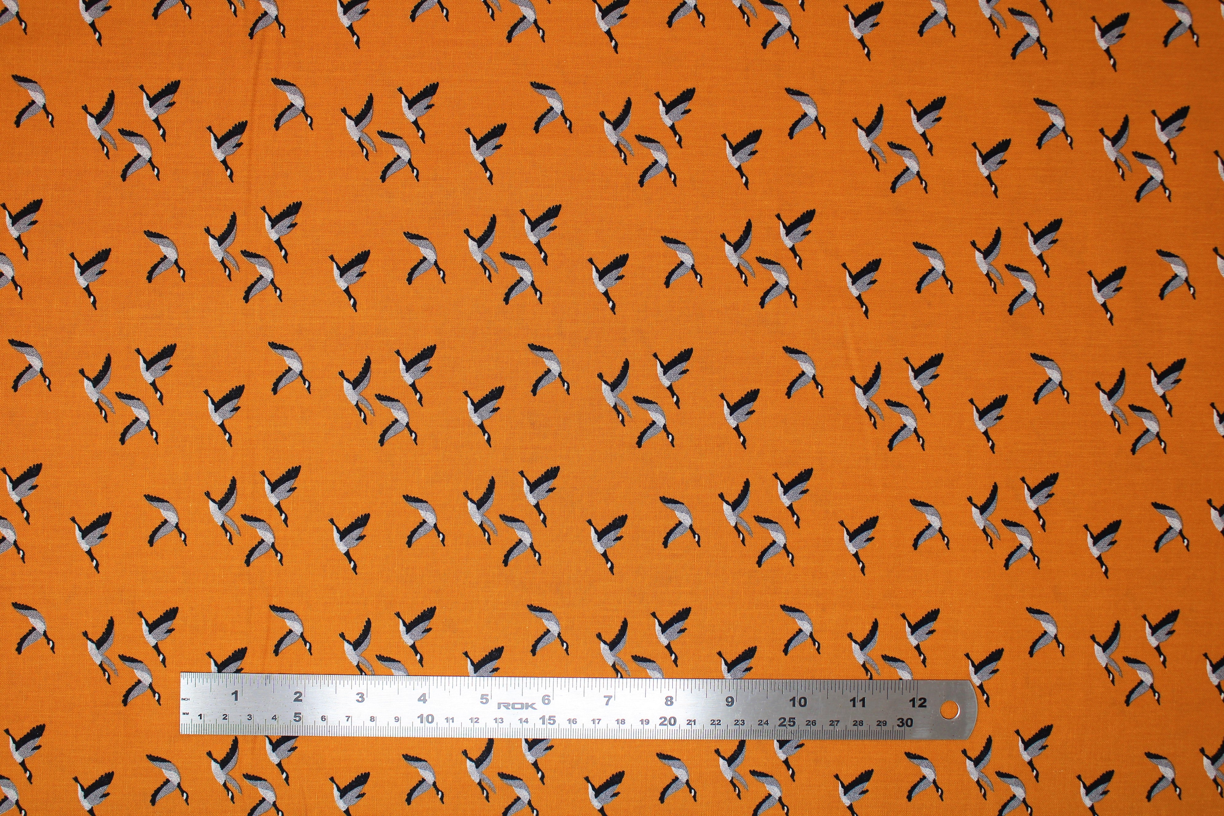 Canadian Autumn - 44" - 100% Cotton - Image 4