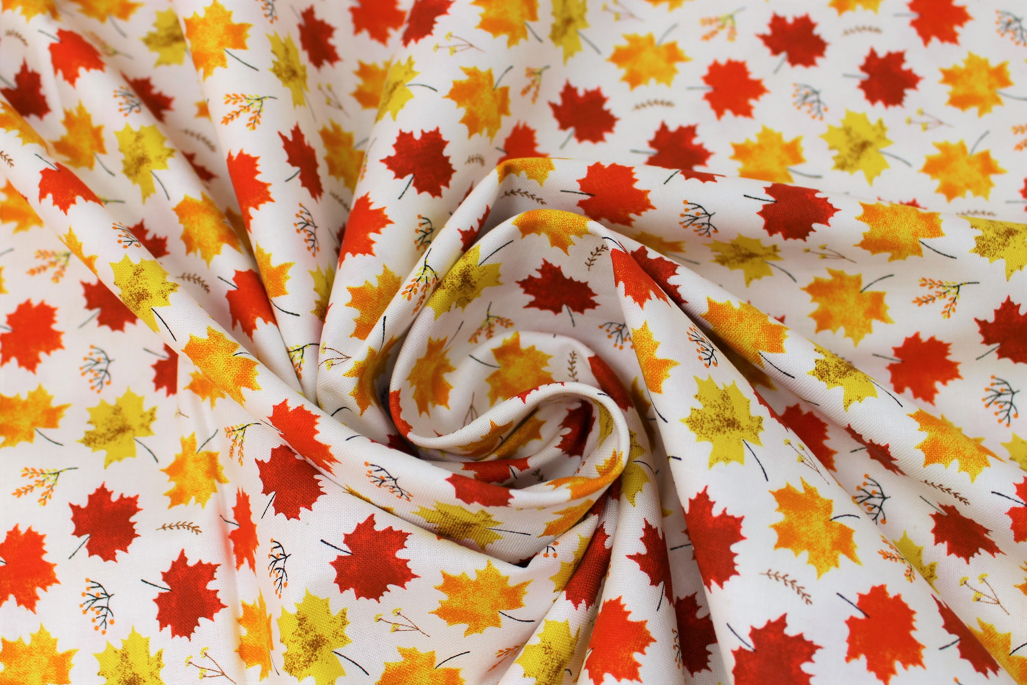 Canadian Autumn - 44" - 100% Cotton - Image 7