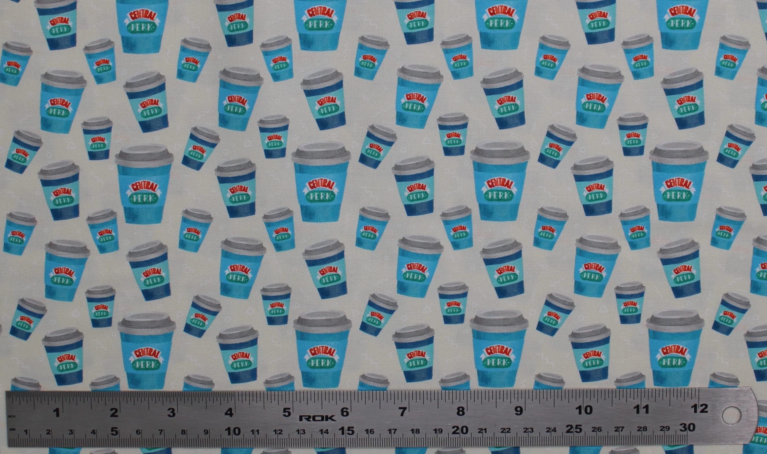Friends - 45" - 100% Cotton - Image 7
