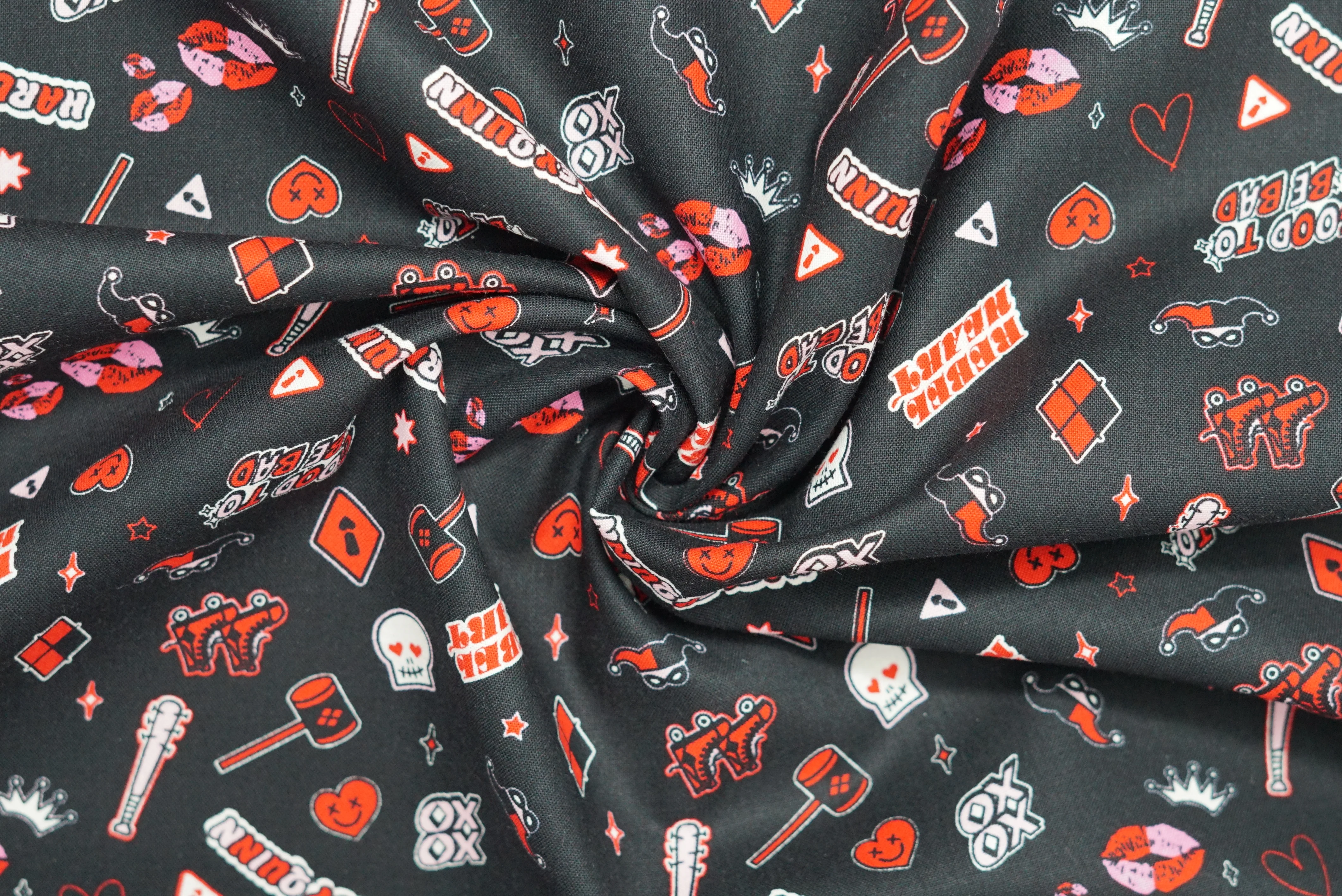 Harley Quinn XOXO - 45" - 100% Cotton - Image 3