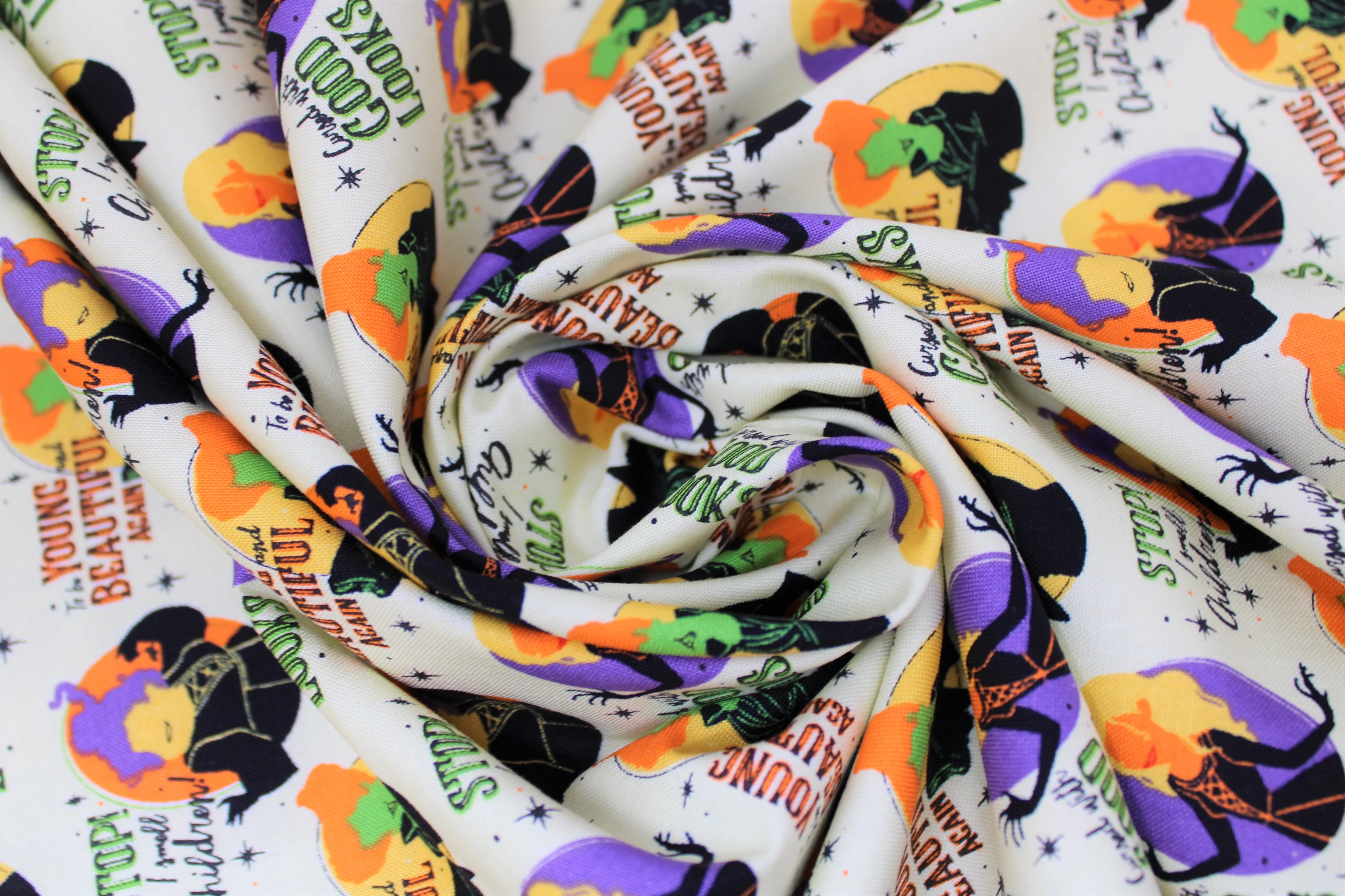 Hocus Pocus - 44" - 100% Cotton - Image 5