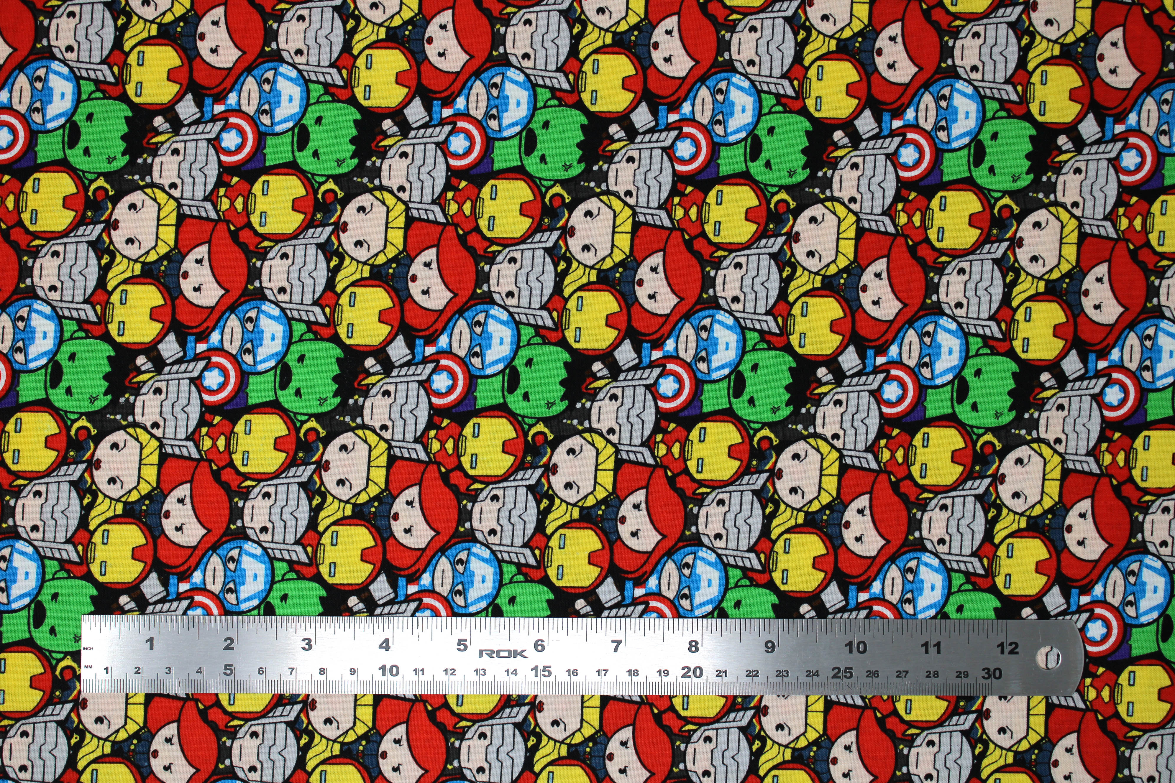 Marvel's Avengers - 44" - 100% Cotton - Image 2