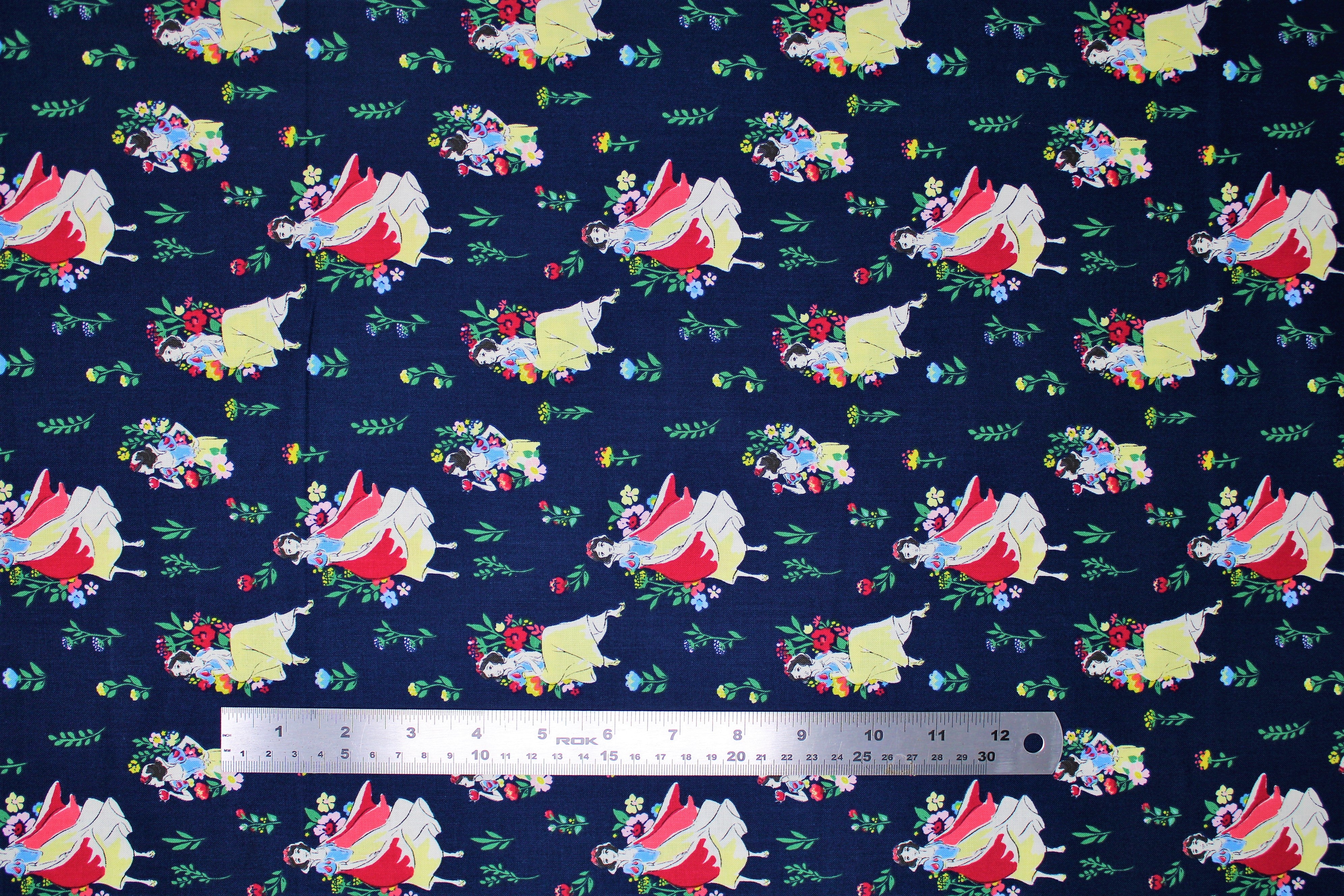 Snow White - 44" - 100% Cotton - Image 2
