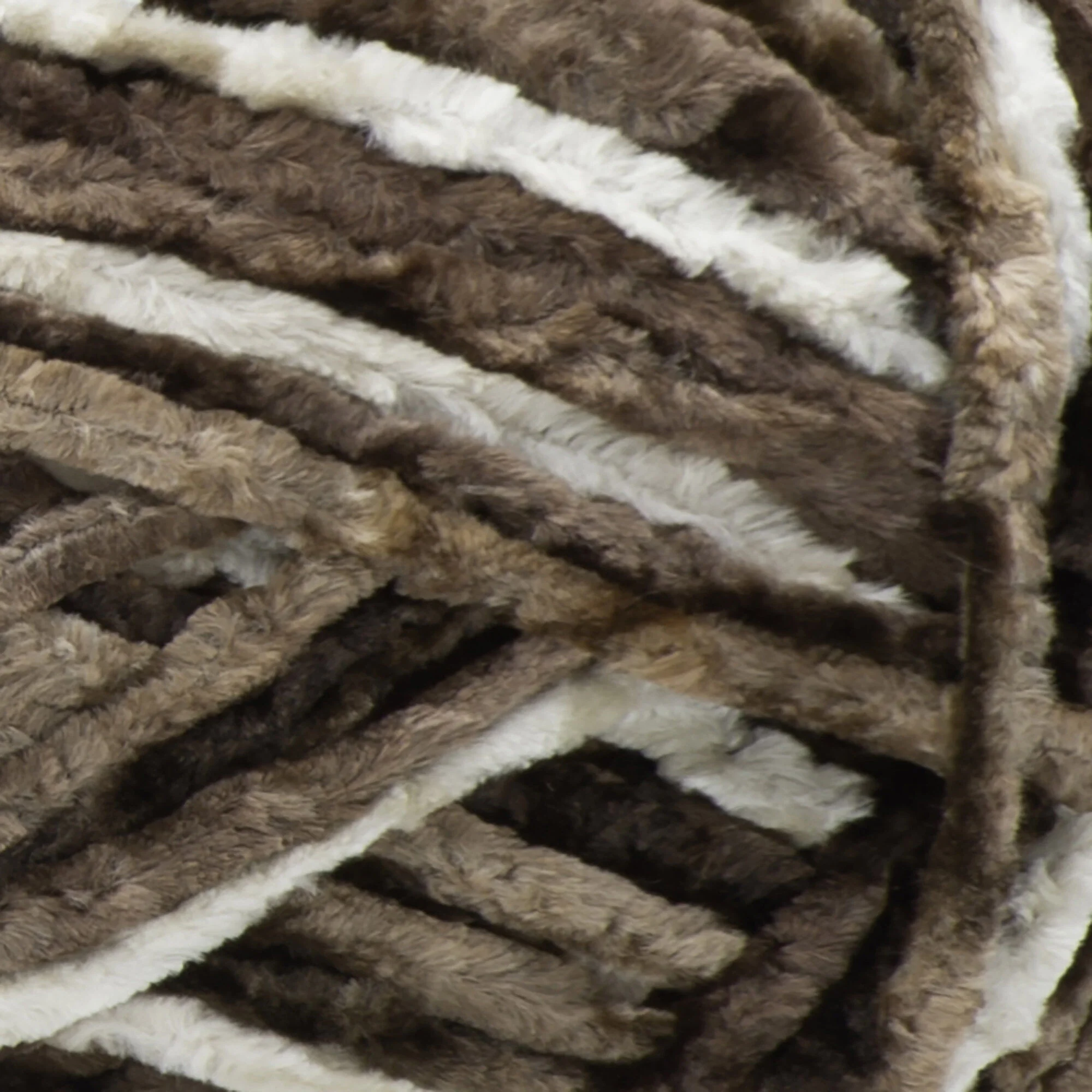 Crushed Velvet - 300g - Bernat - Image 4