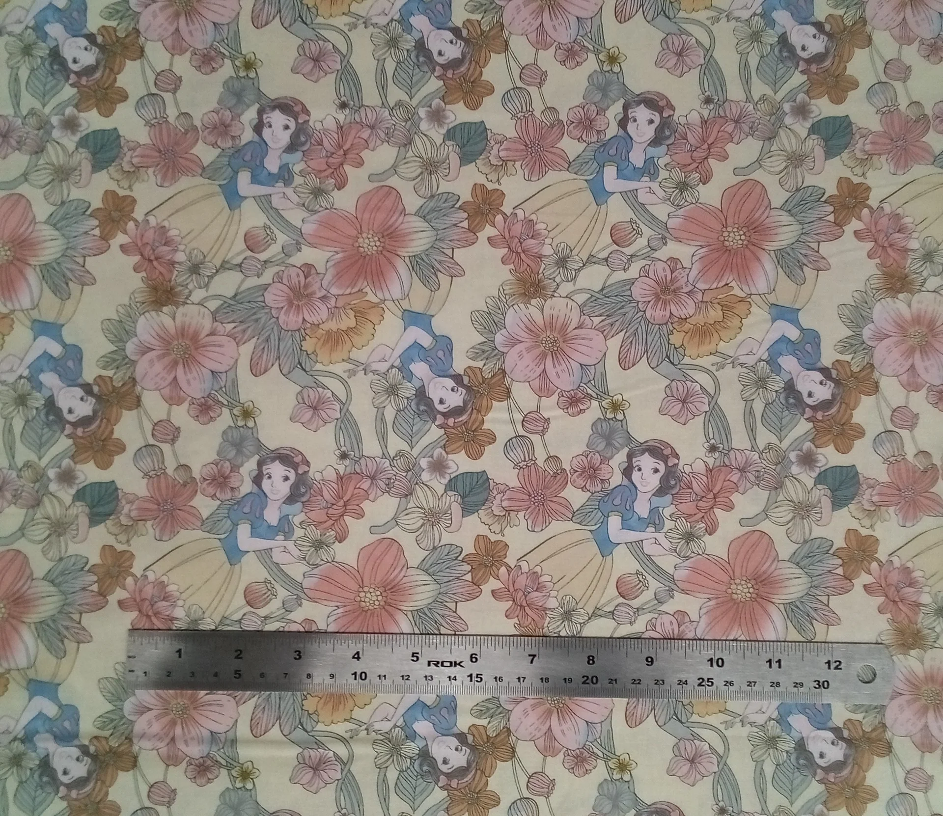 Disney Princess Florals - 45" - 100% Cotton - Image 2