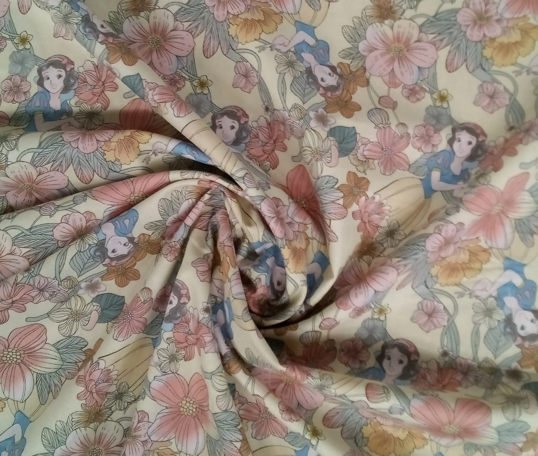 Disney Princess Florals - 45" - 100% Cotton - Image 3