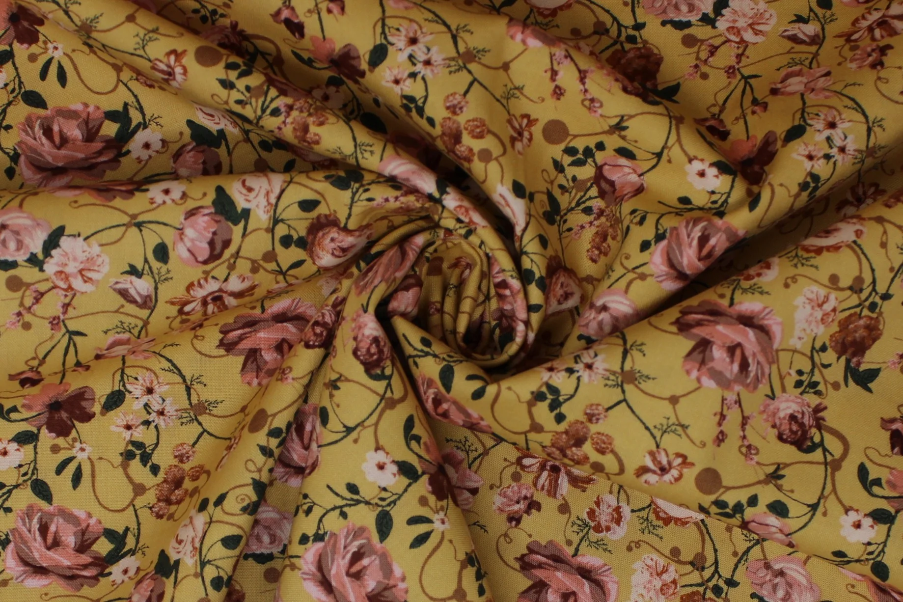 Enrapture - 44/45" - 100% cotton - Image 5