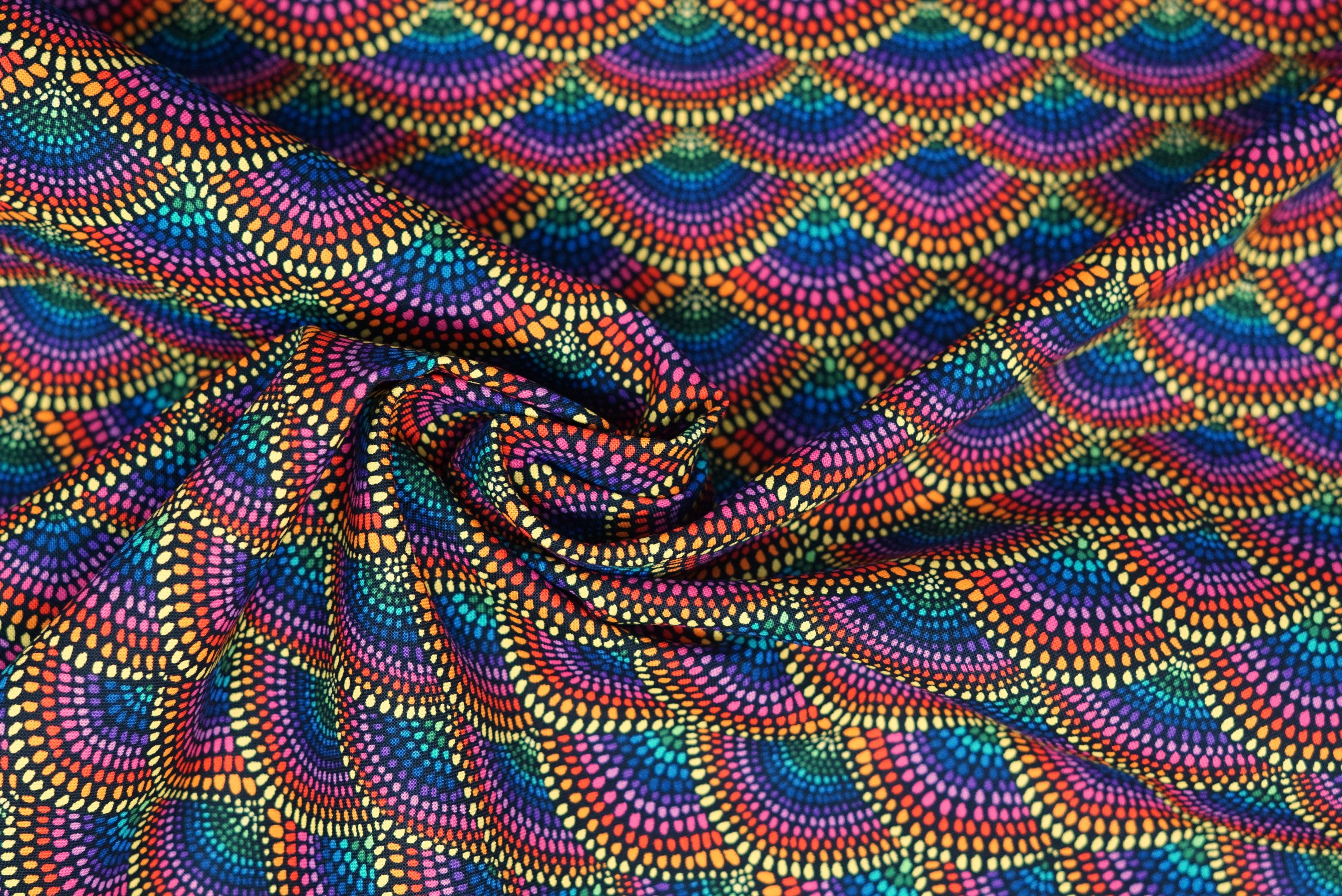 Scalloped Hills - 44/45" - 100% Cotton - Image 4