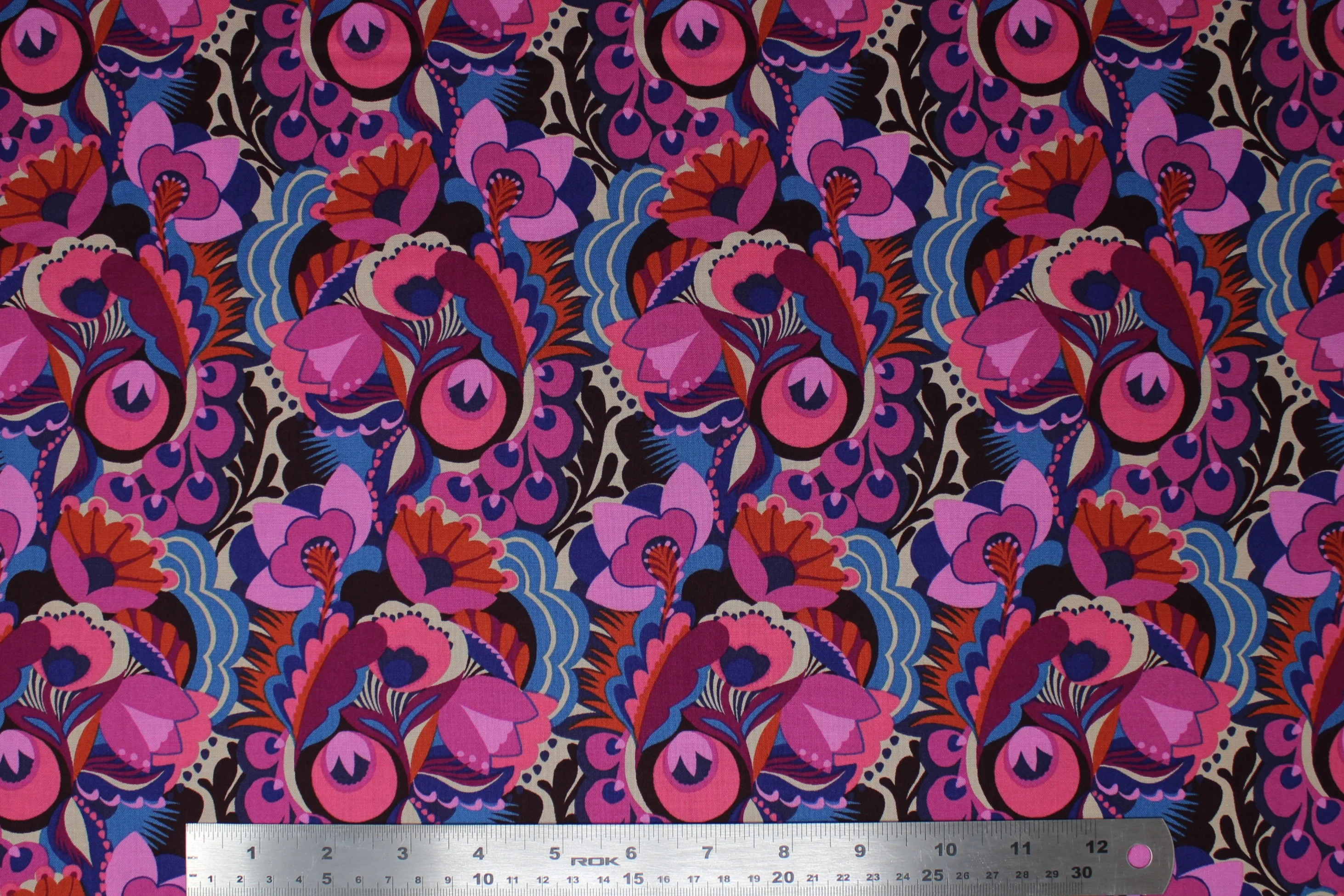Shooting Star - 44/45" - 100% cotton - Image 8