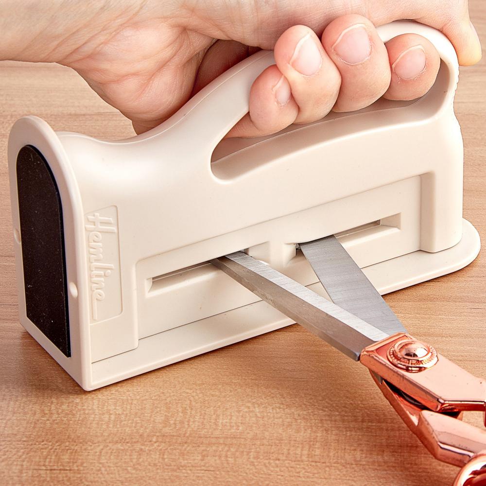 Scissors Sharpener - HEMLINE brand - Image 2