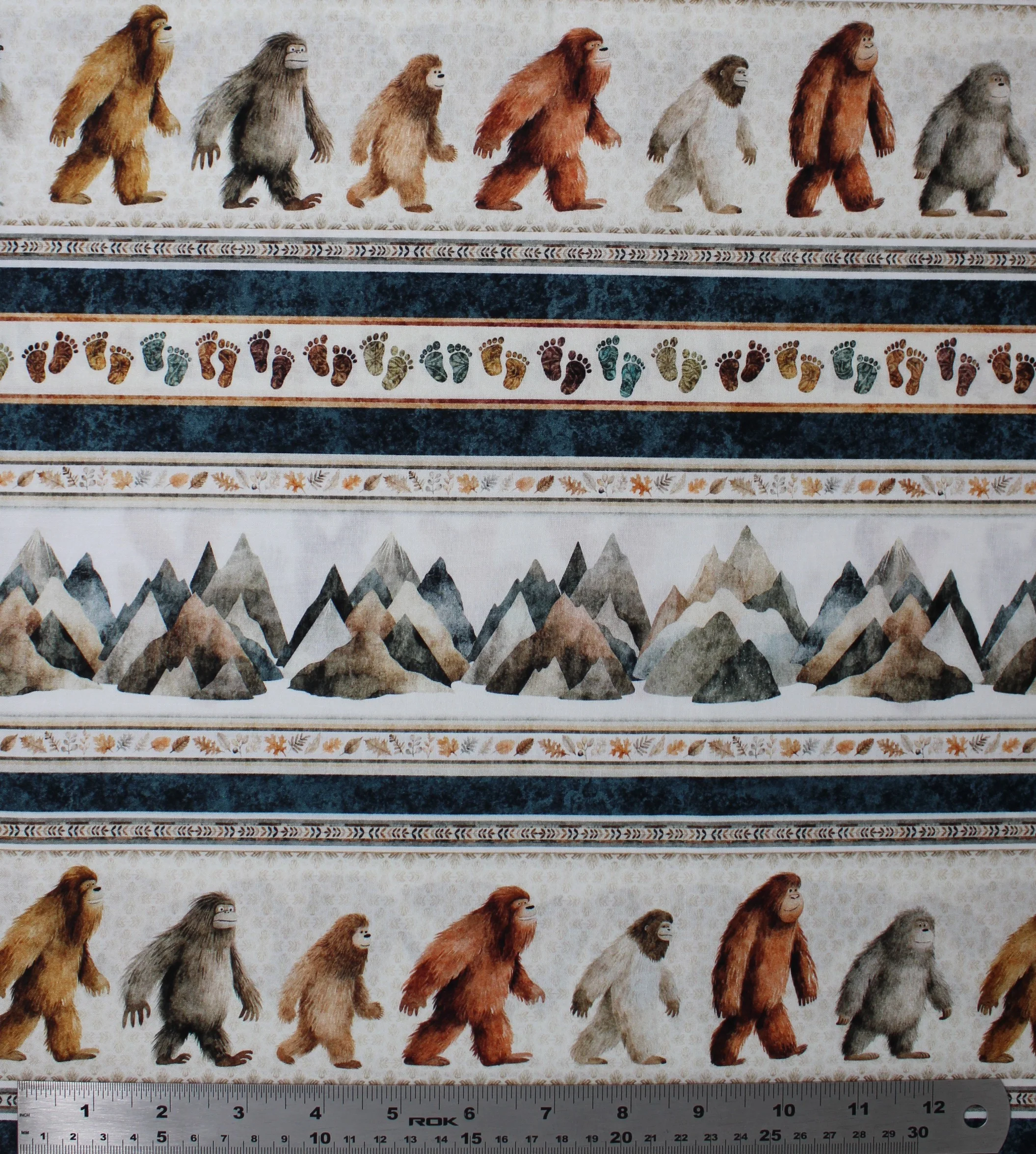Bigfoot - 44" - 100% cotton - Image 2