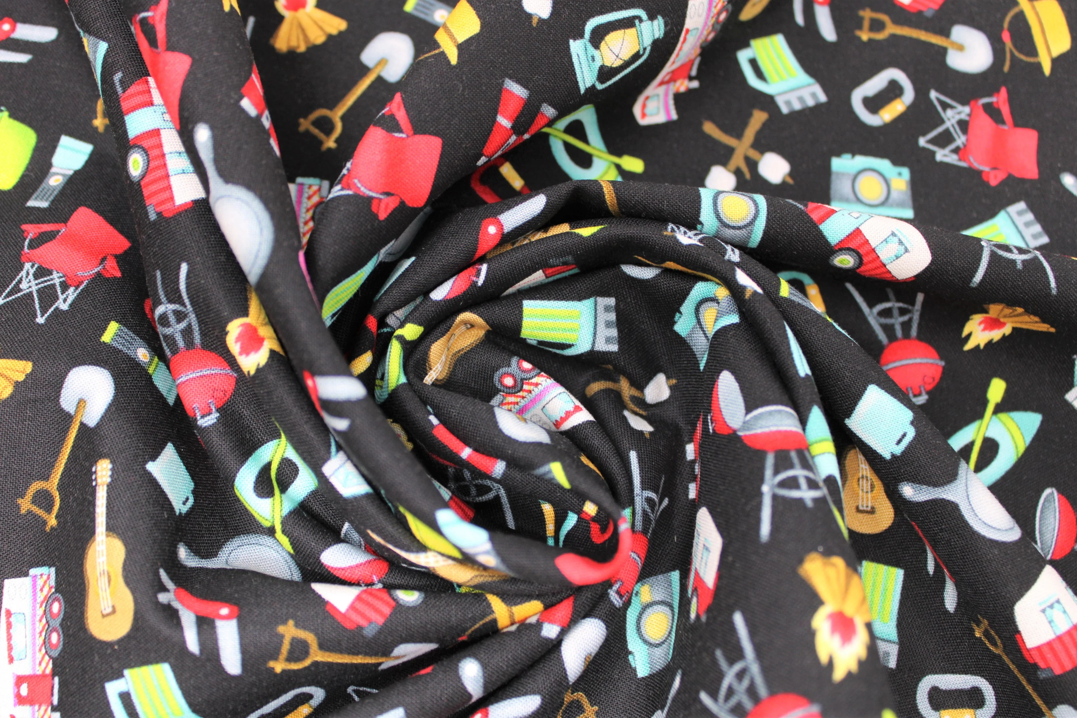 Roamin' Holidays - 43/44" - 100% Cotton - Image 3