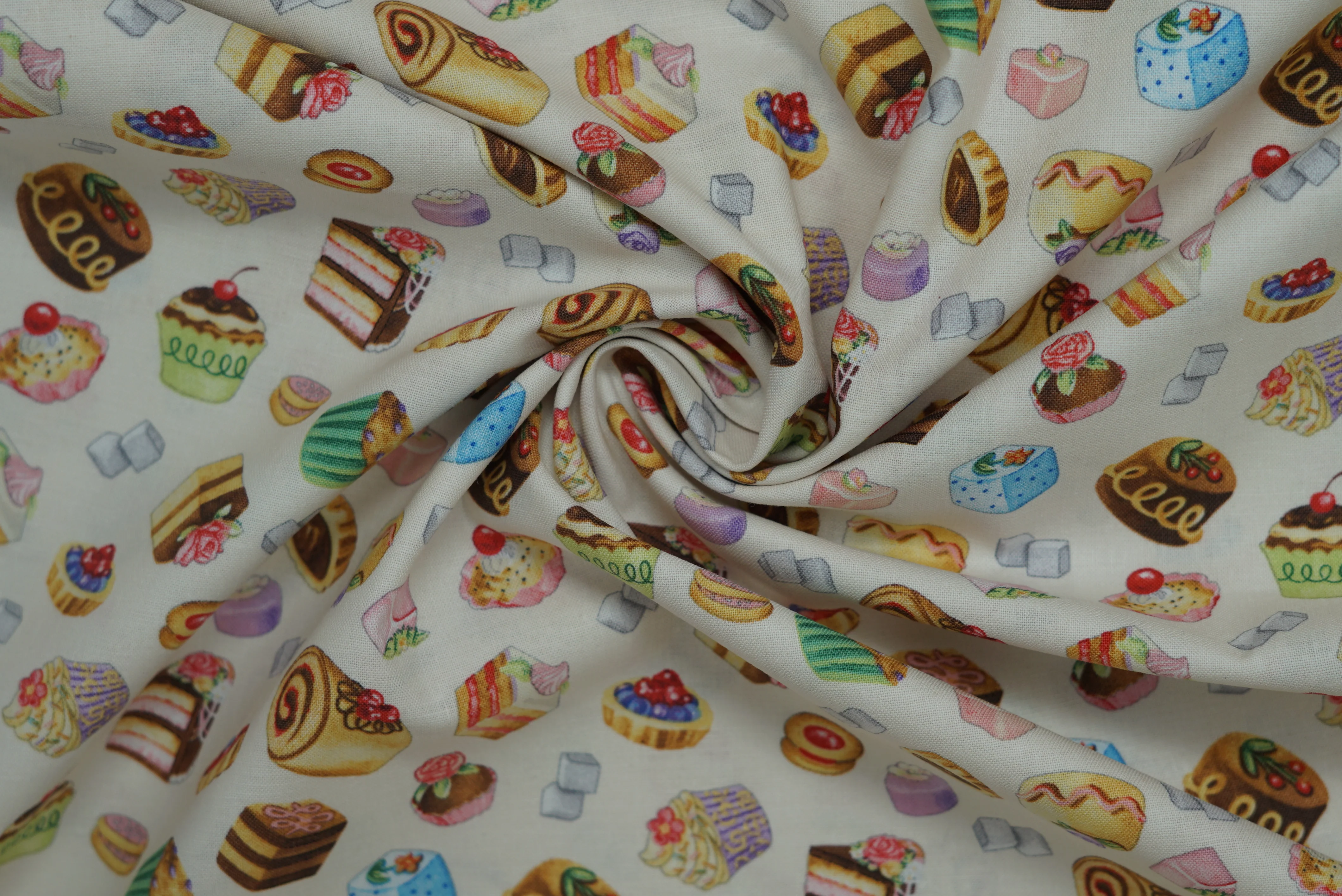 Fancy Tea - 44/45" - 100% Cotton - Image 4