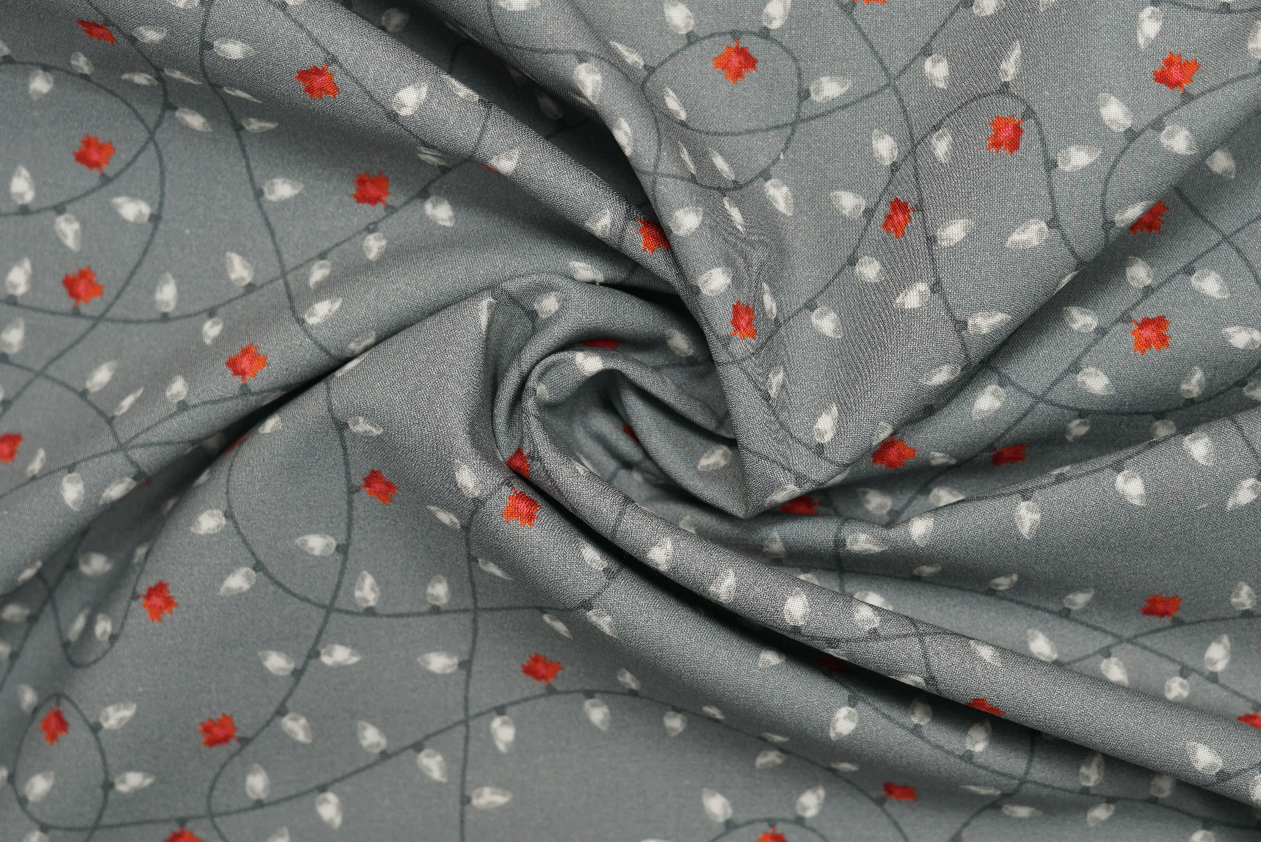 Festive Canada - 44/45" - 100% Cotton - Image 10