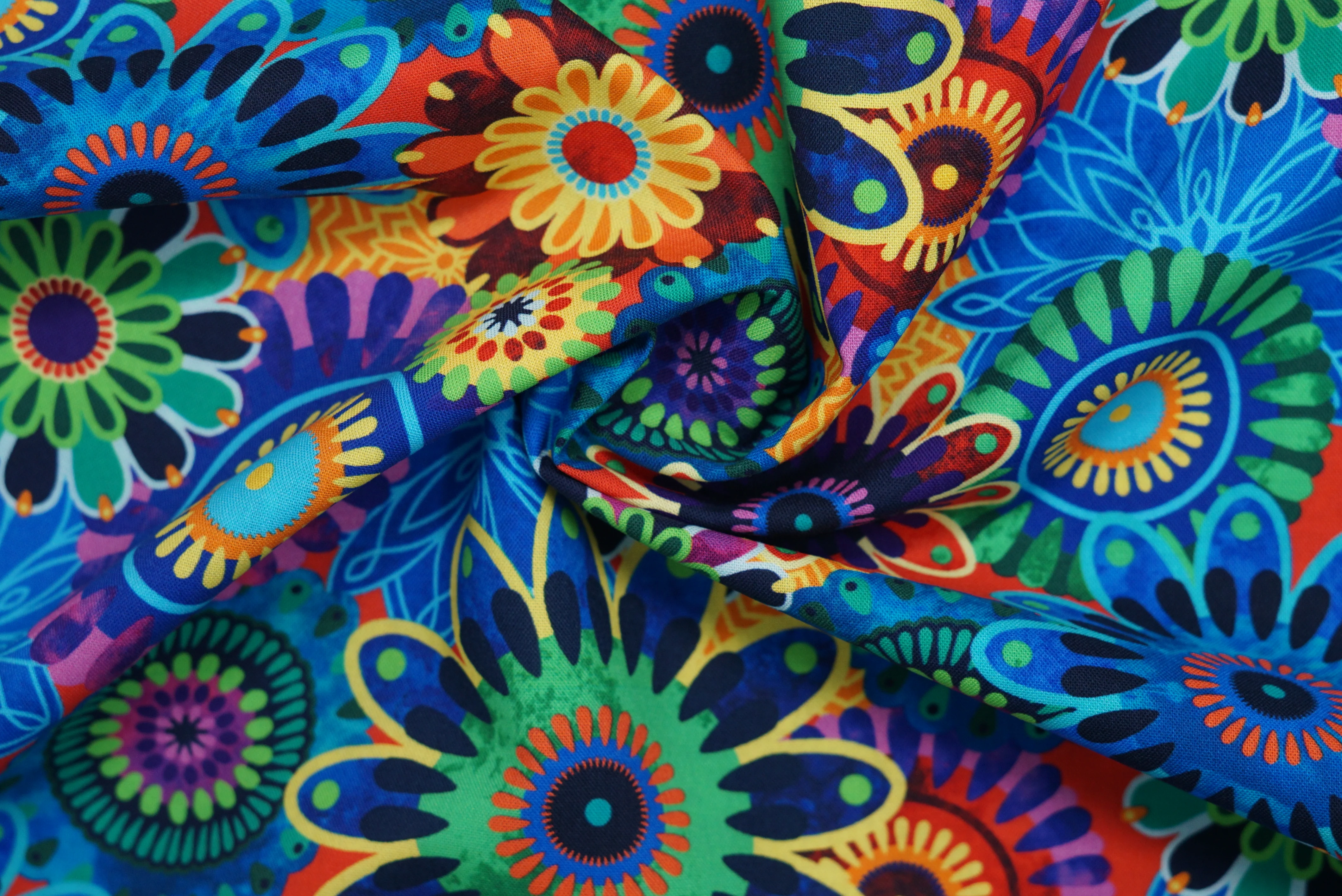 Geofetti - 44/45" - 100% Cotton - Image 4