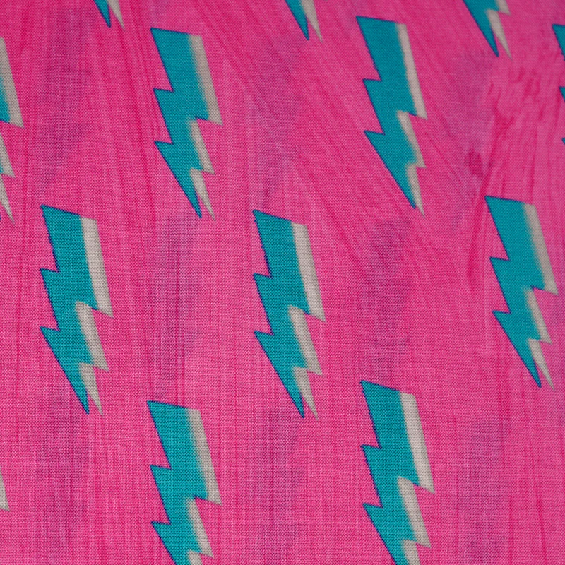Happy - 44/45" - 100% Cotton