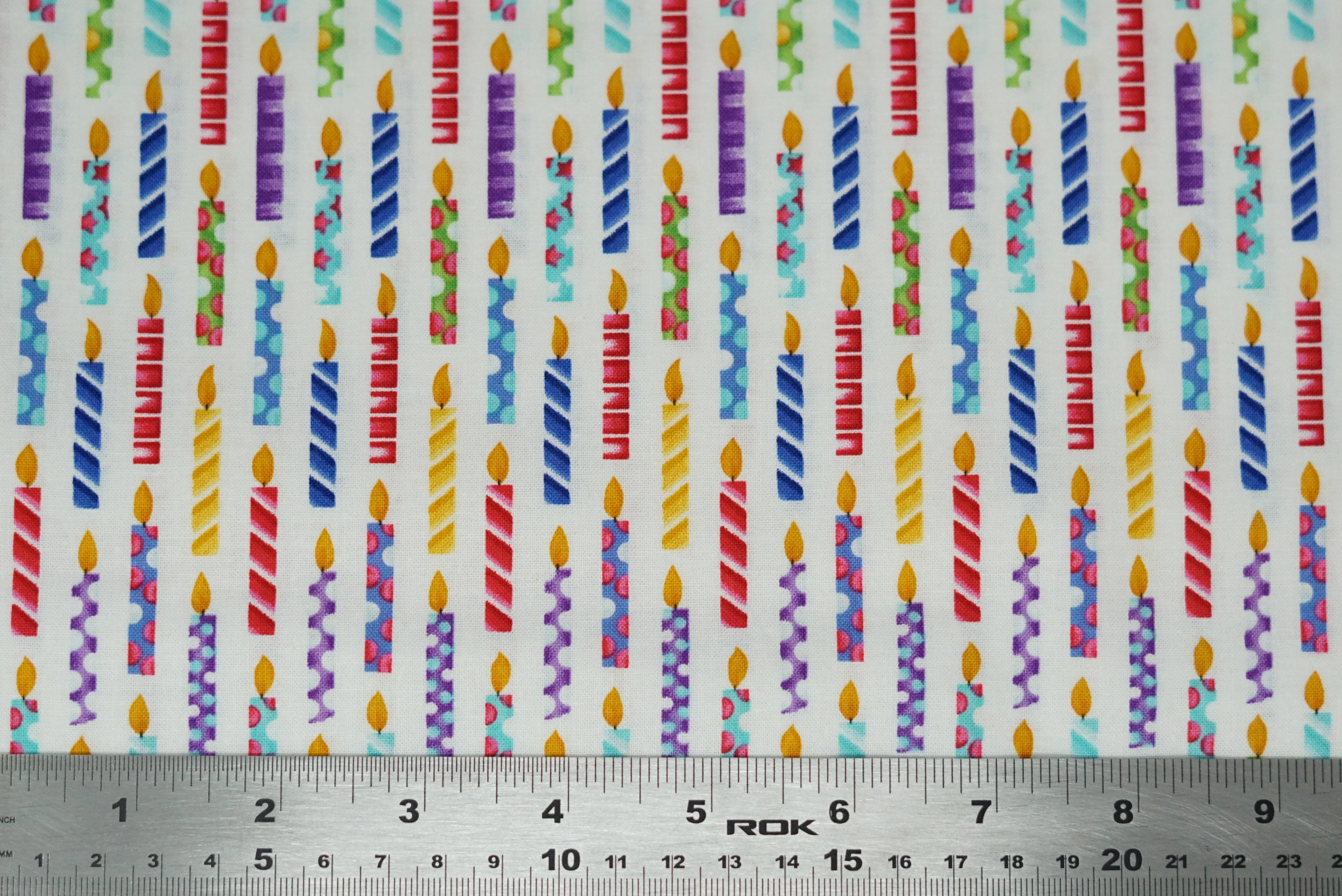Party Line - 44/45" - 100% Cotton - Image 6