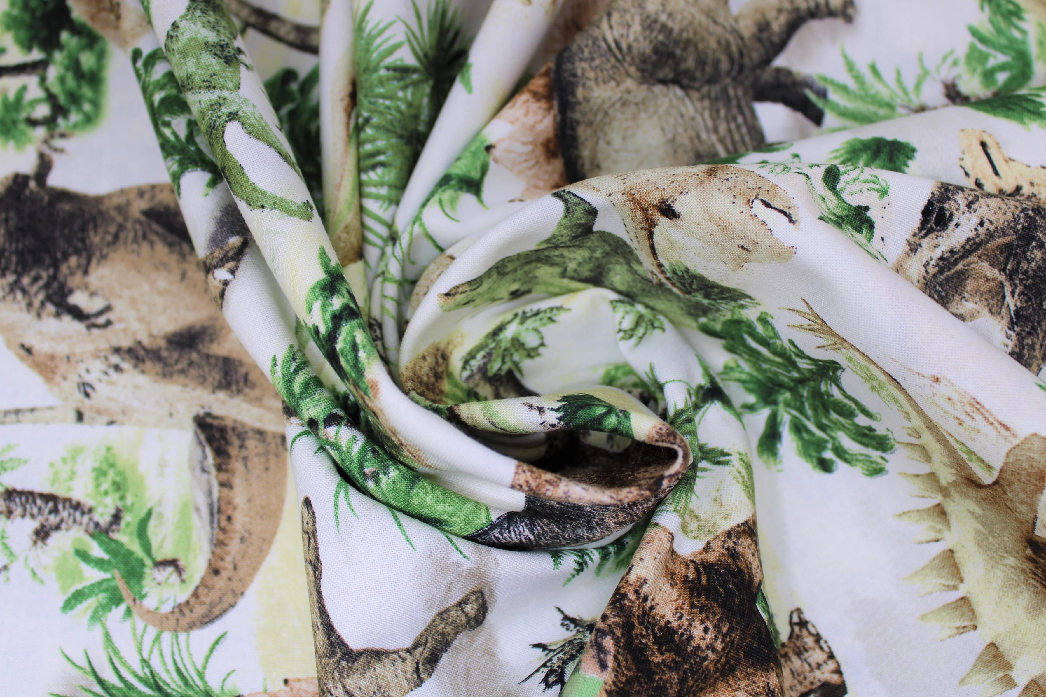 Prehistoric - 44/45" - 100% Cotton - Image 3