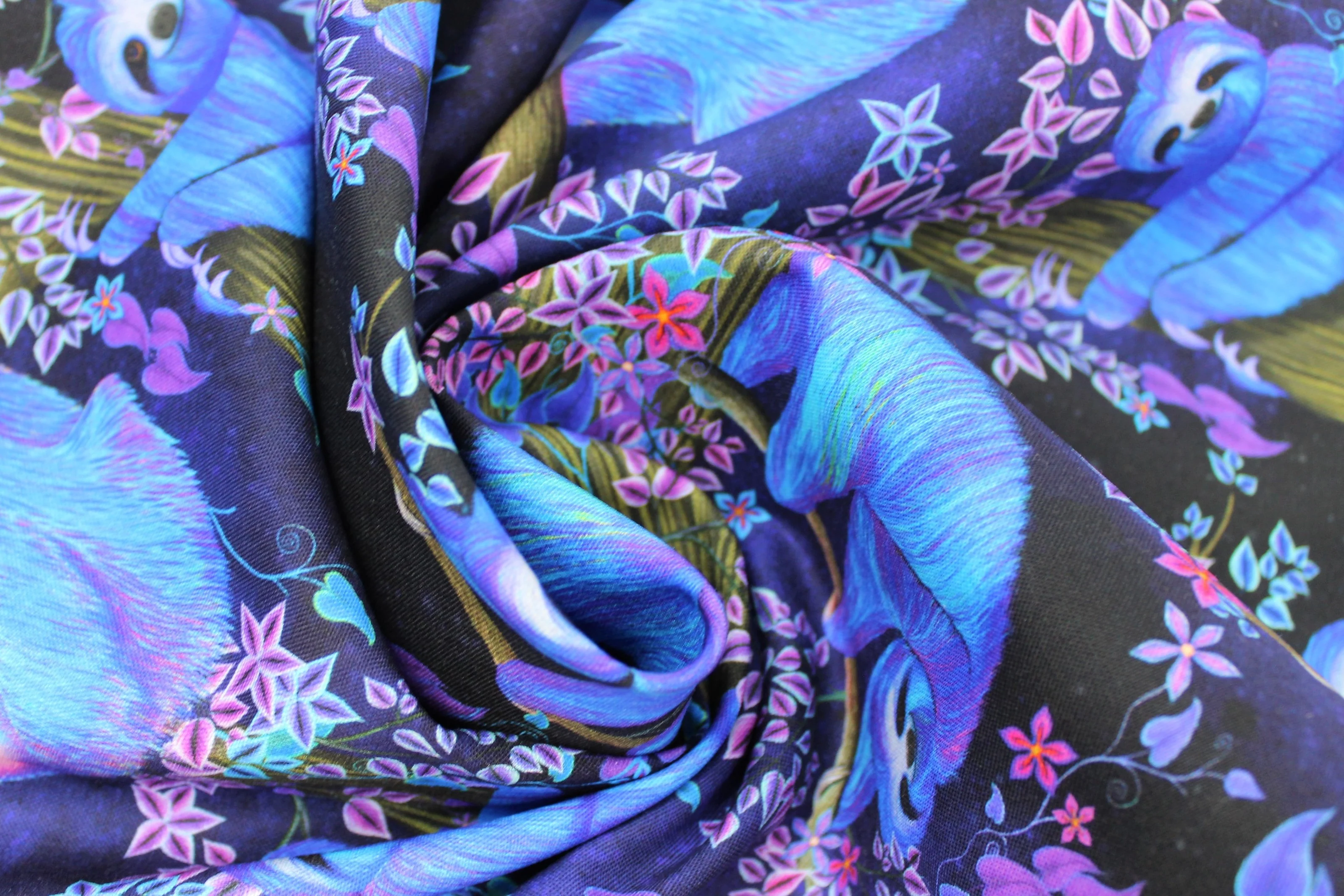 Prismatic Trippy - 45" - 100% Cotton - Image 3