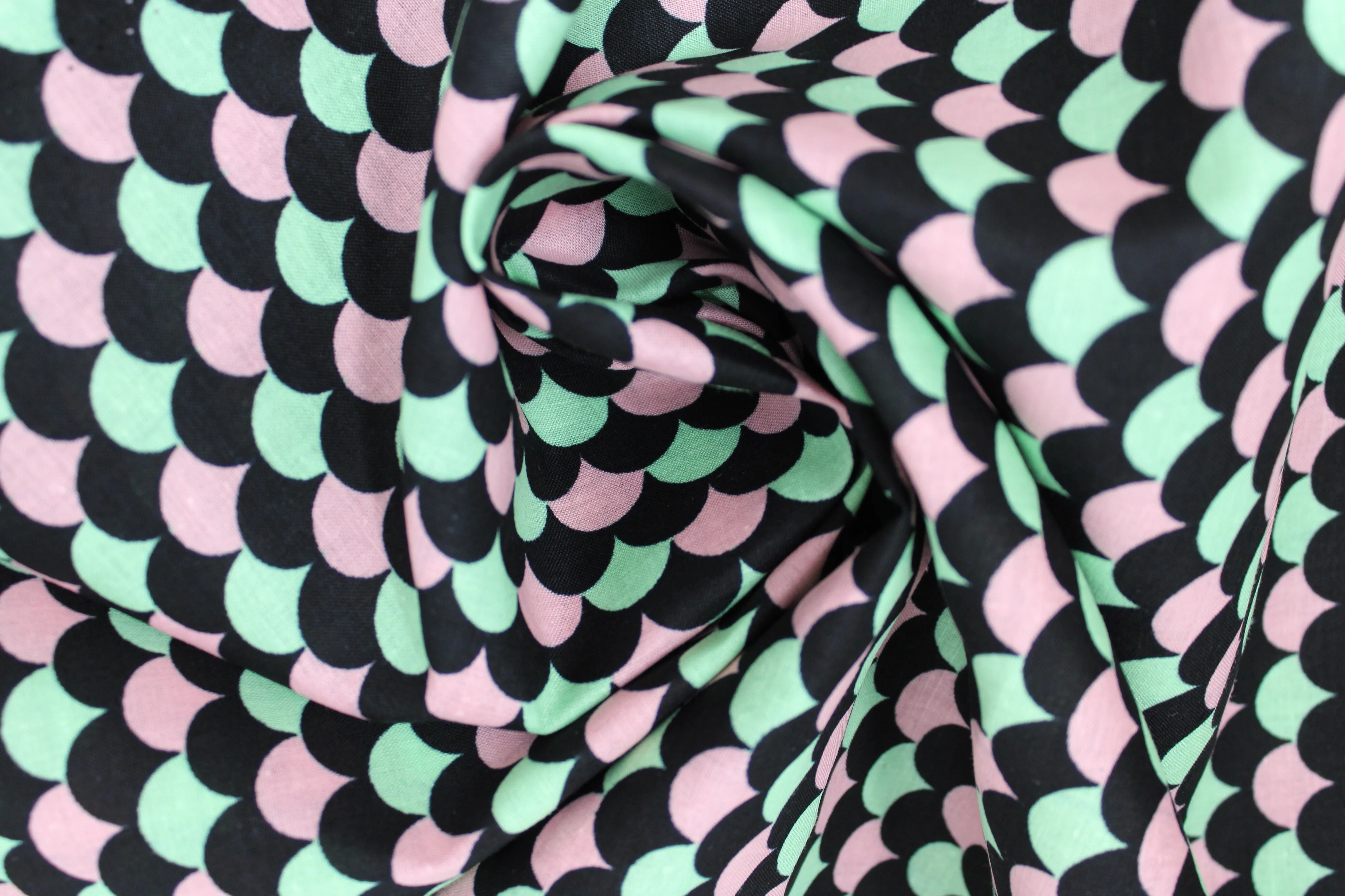 Assorted Moderns - 45" - 100% Cotton - Image 3