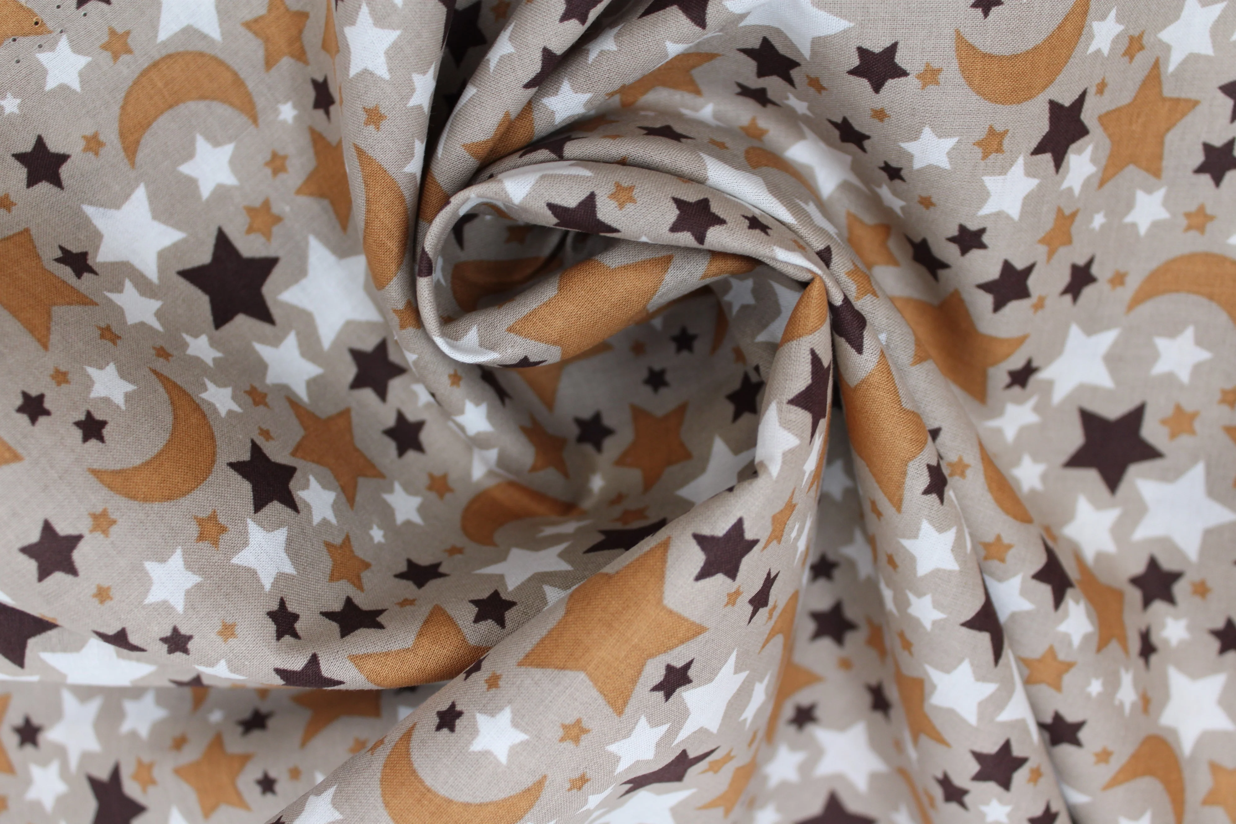 Stars & Moons - 45" - 100% Cotton - Len's Mill prints - Image 5