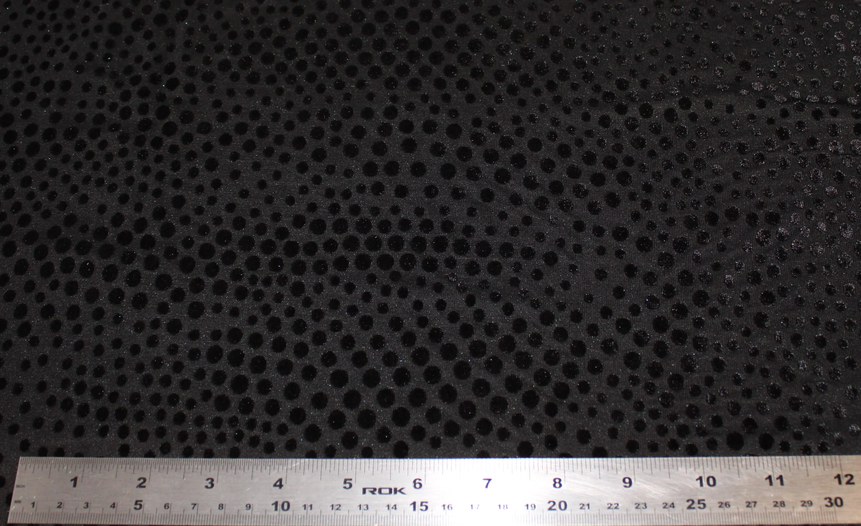 Dotted Plush Spandex - 60" - Image 3