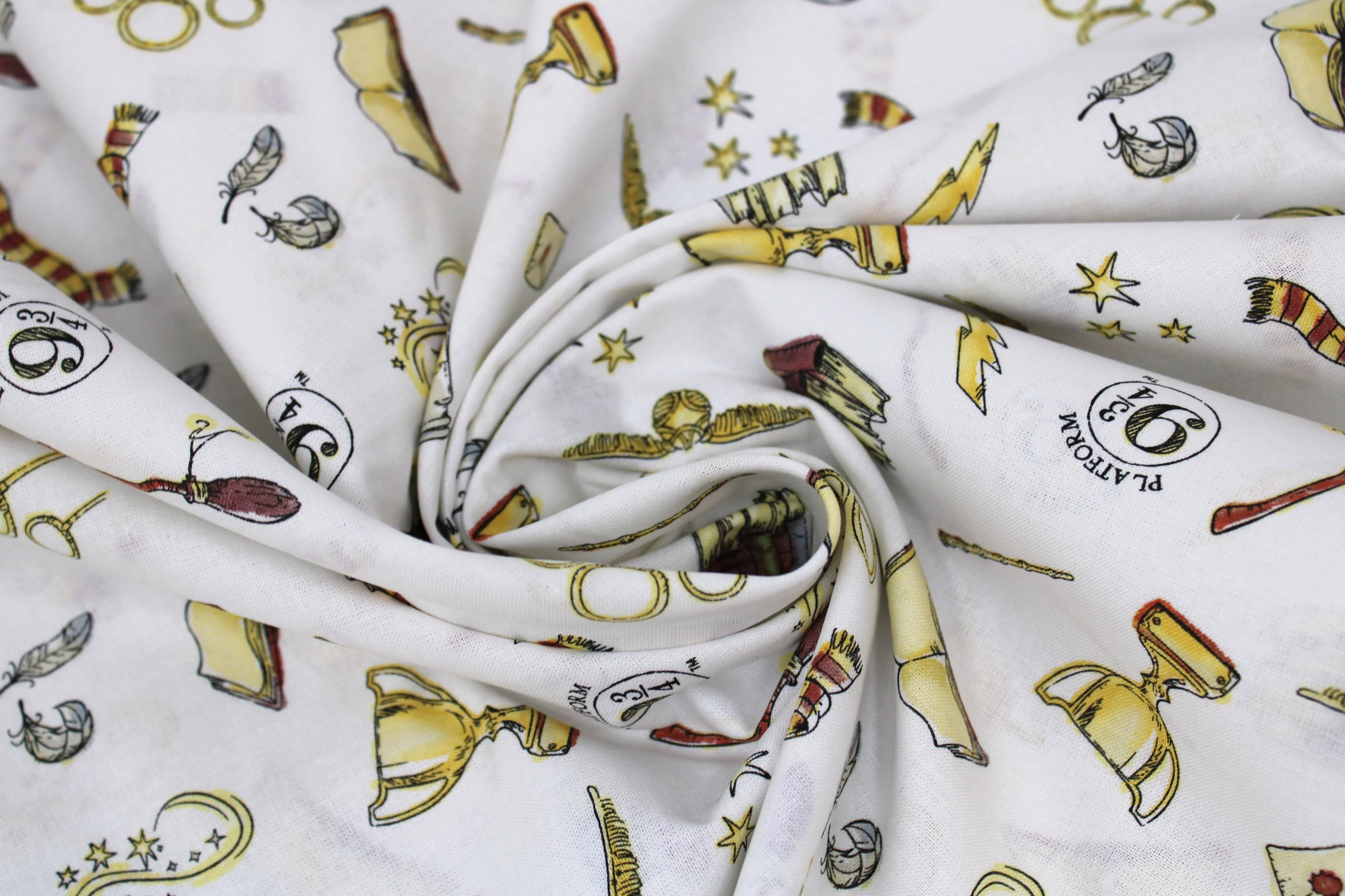 Harry Potter Cotton Prints - 44-45" - 100% Cotton - Image 5