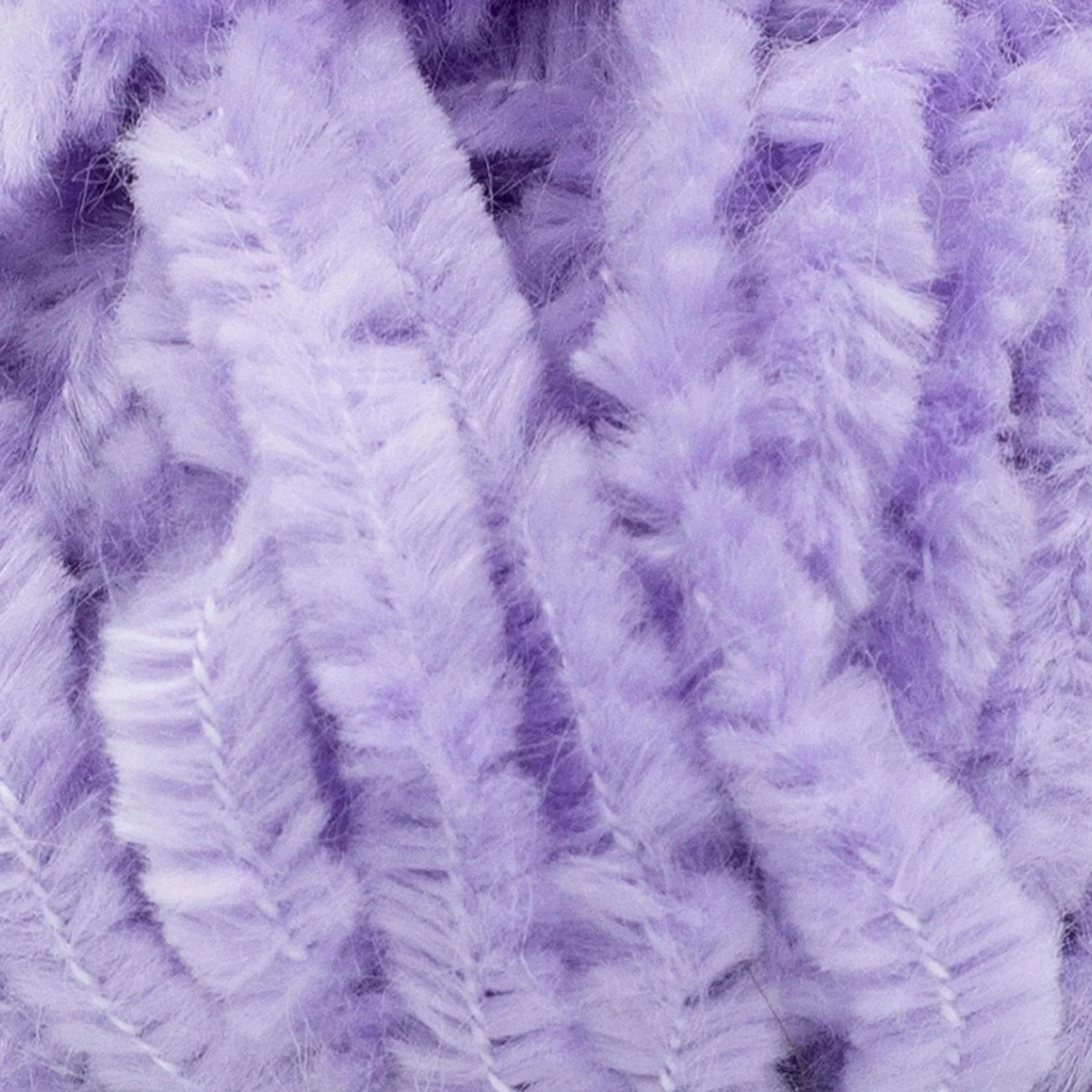 DIY Glow Chenille - 50g - Lion Brand - Image 8