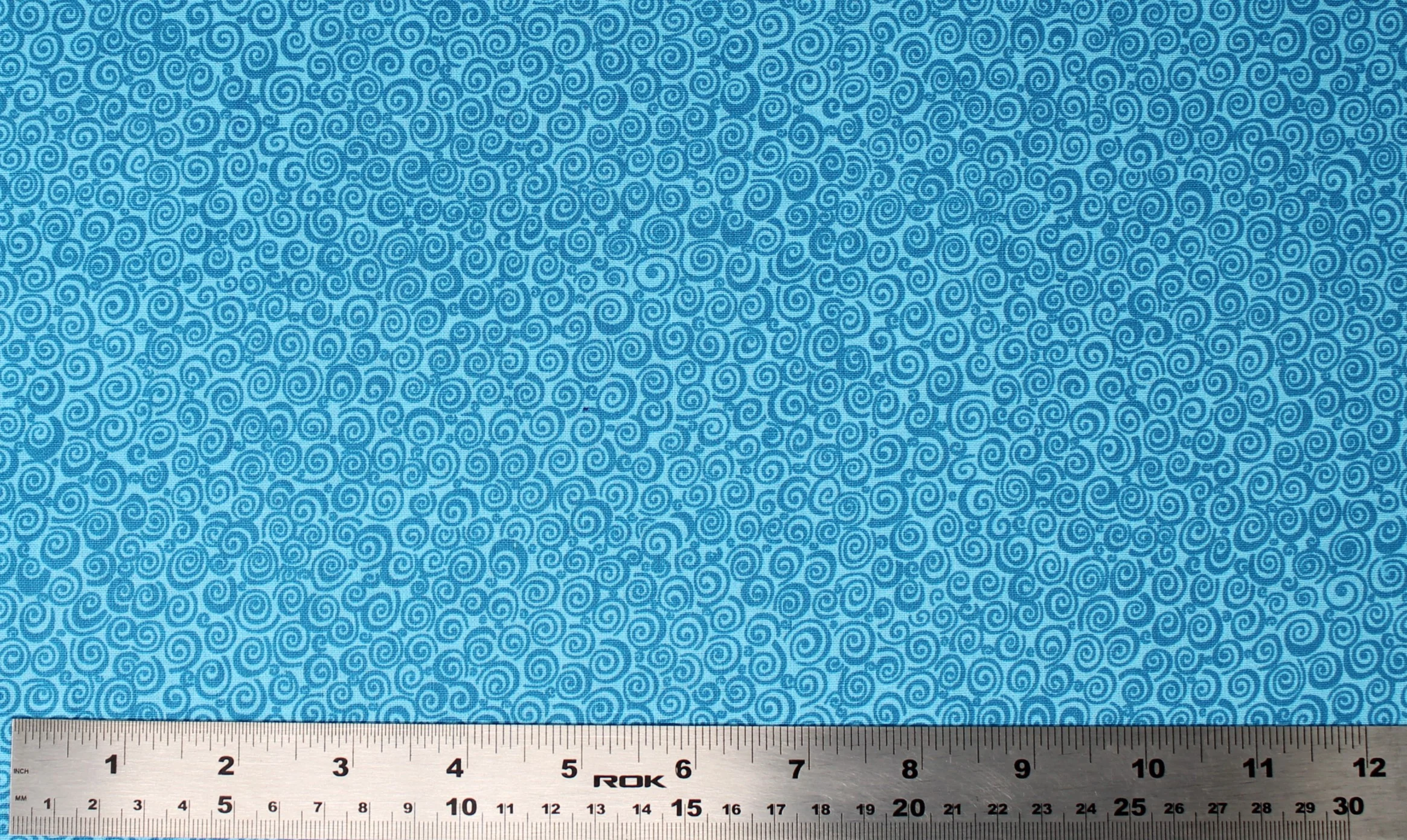 Curly Q Tonal - 45" - 100% cotton - Image 15