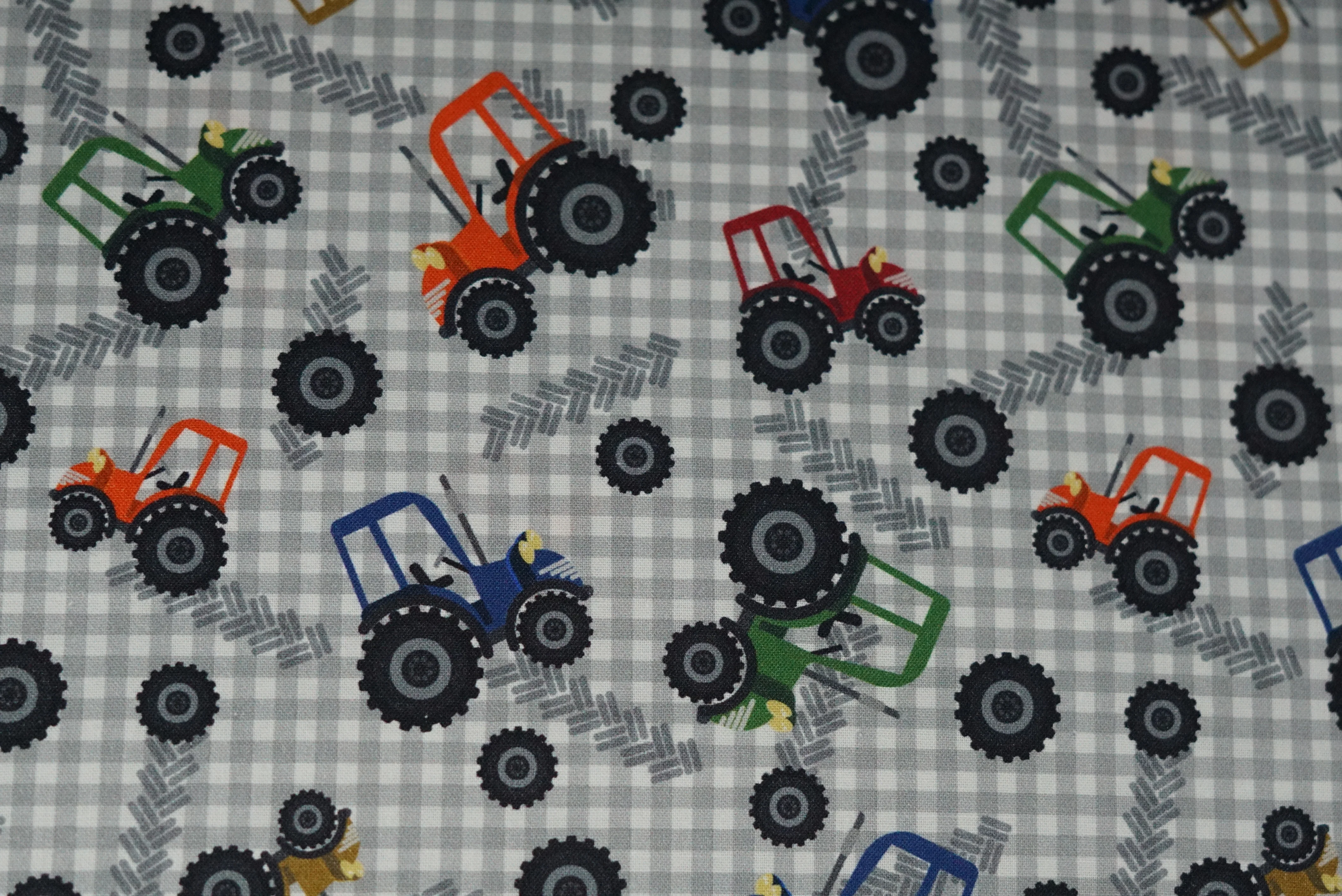 Little Farm Tractor - 44/45" - 100% Cotton - Image 2
