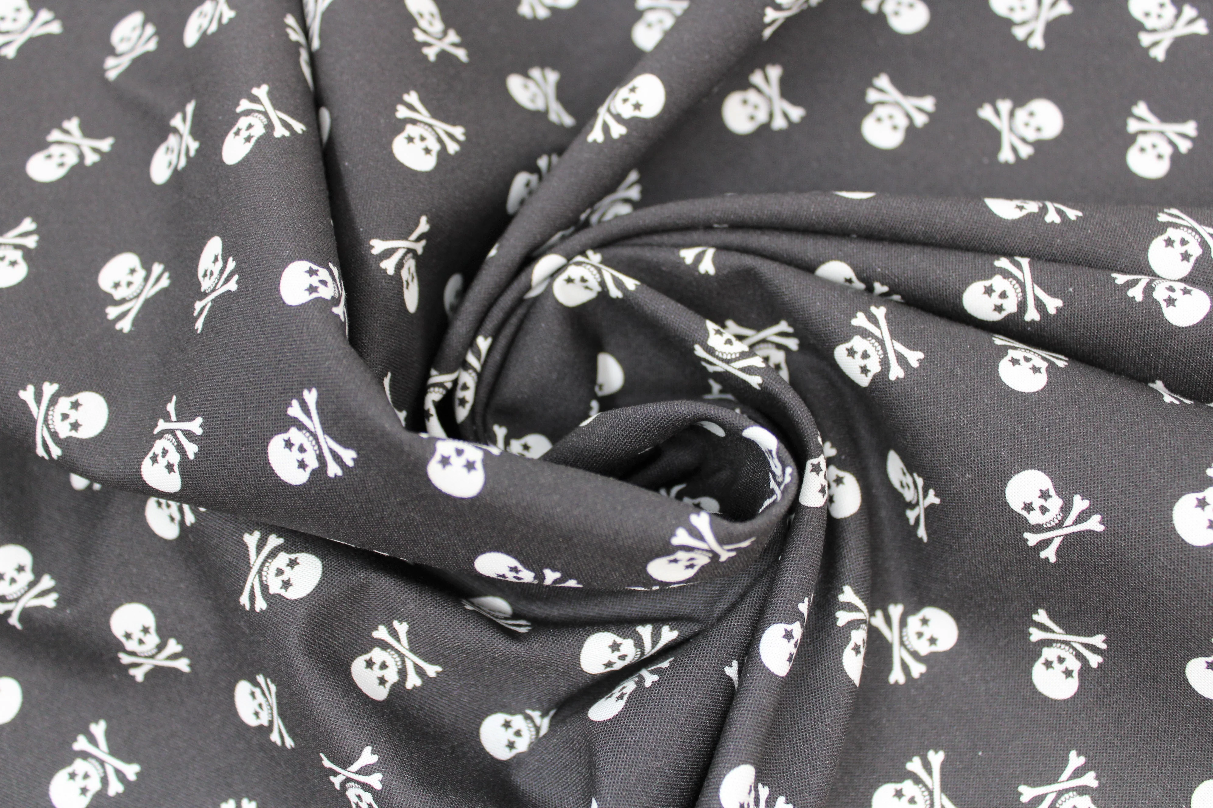 Skulls - 45" - 100% Cotton - Image 3
