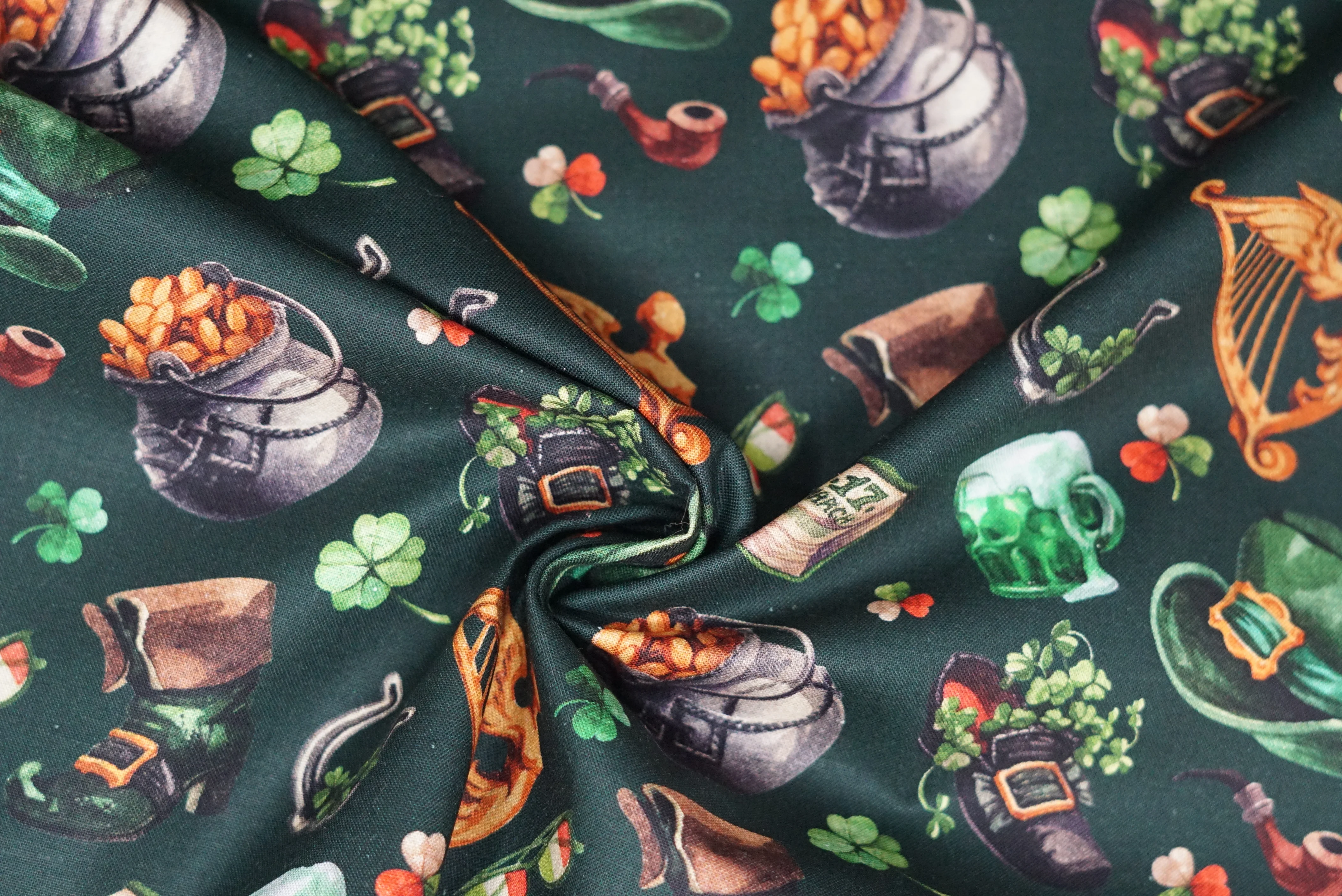 St. Patrick's - 44/45" - 100% Cotton - Image 4