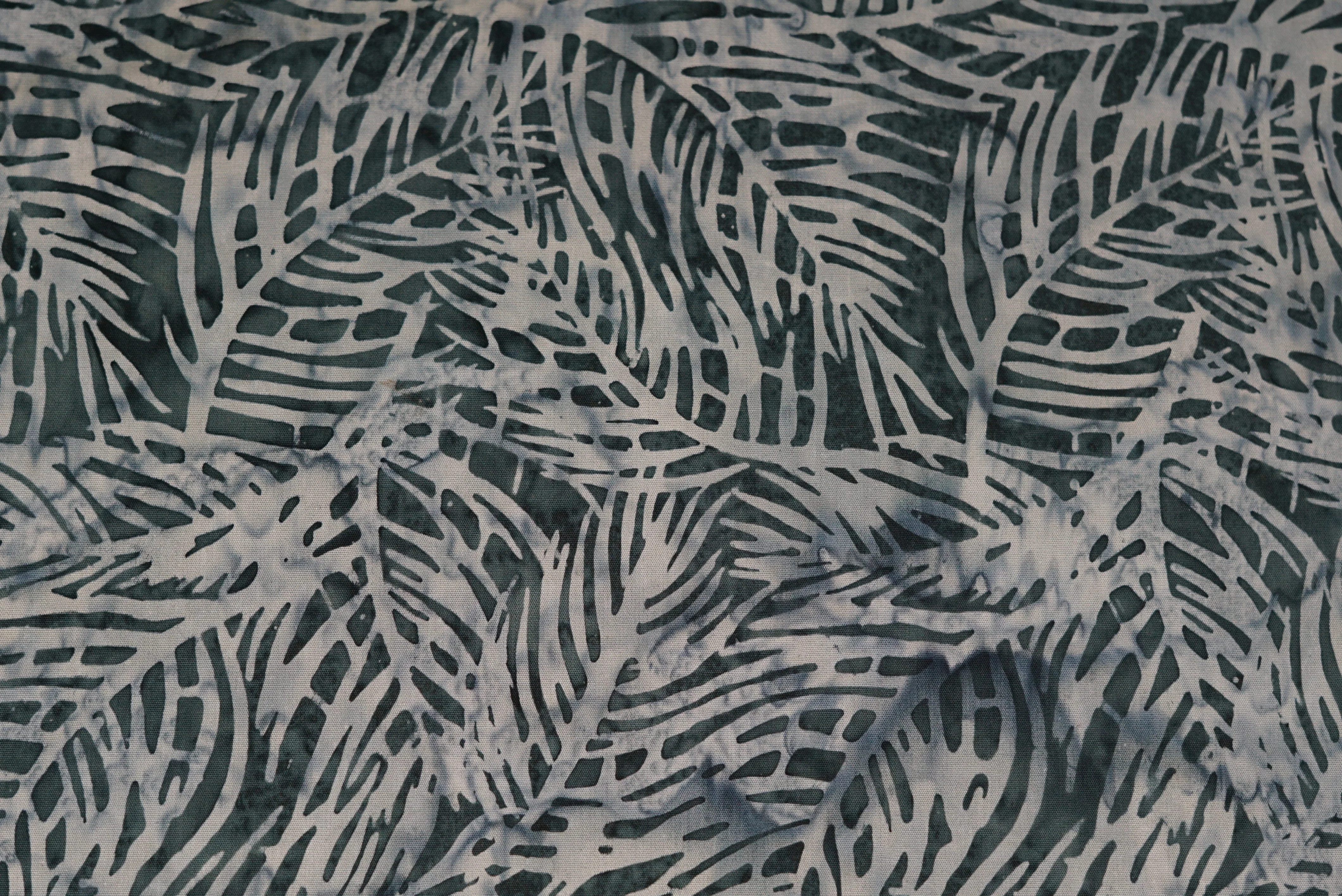 Banyan Batiks: Flutter - 44/45" - 100% Cotton - Image 2