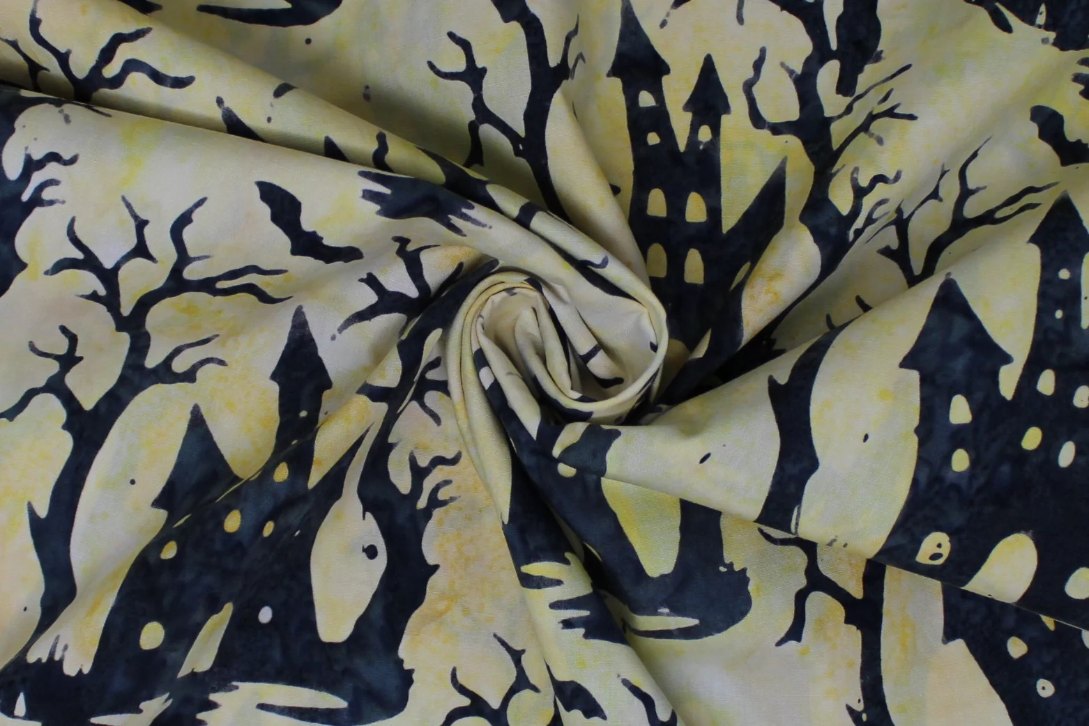 Banyan Batiks: Haunted House - 43/44" - 100% cotton batik - Image 3