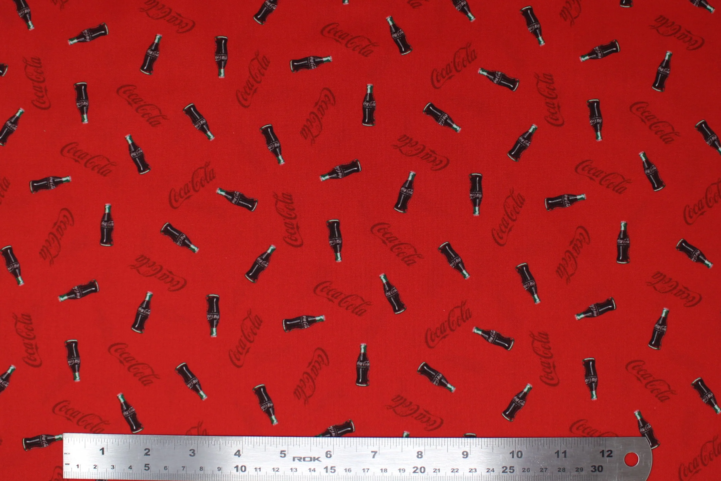 Coca Cola - 44/45" - 100% cotton - Image 8