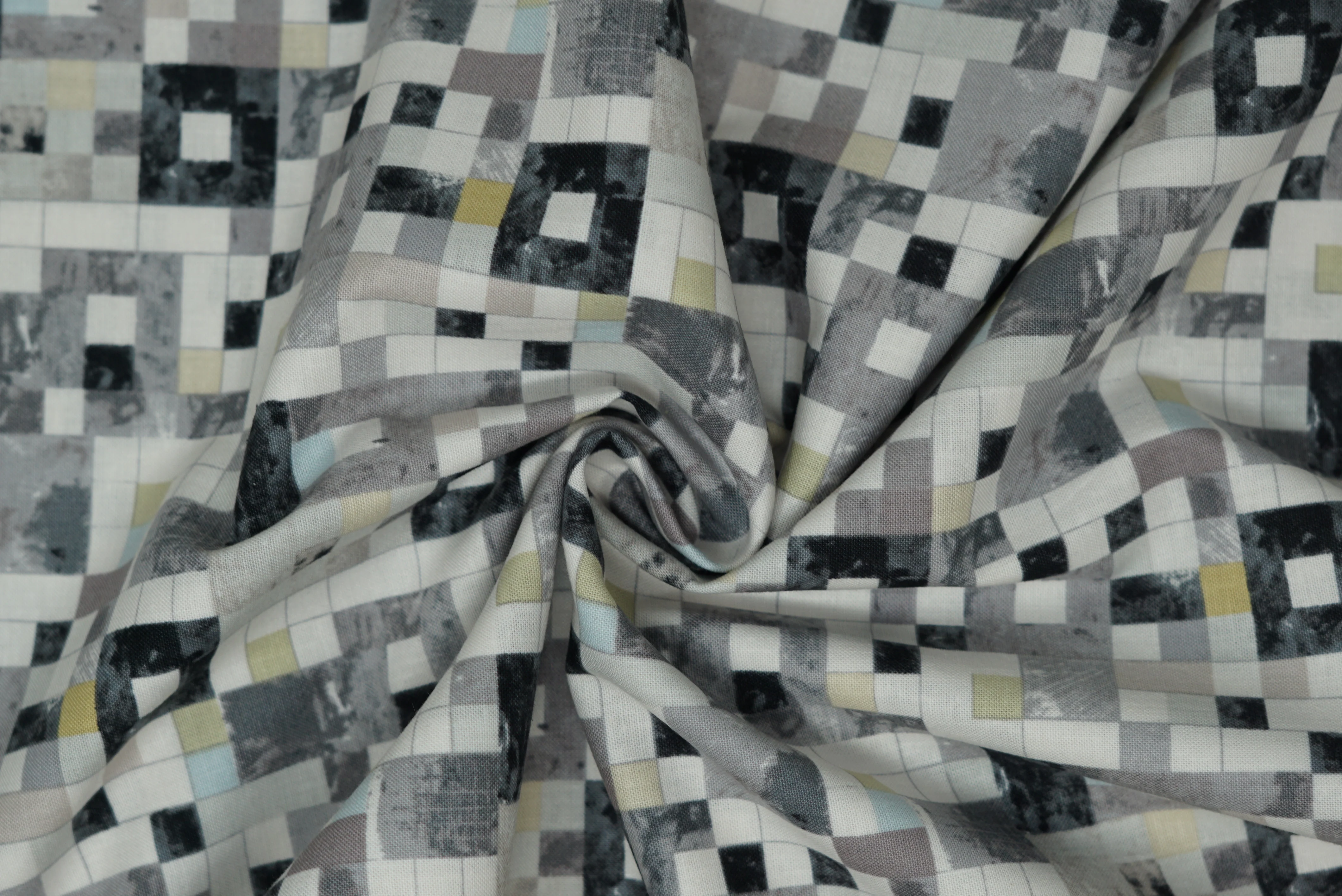 Falcon Ridge - 44/45" - 100% Cotton - Image 7