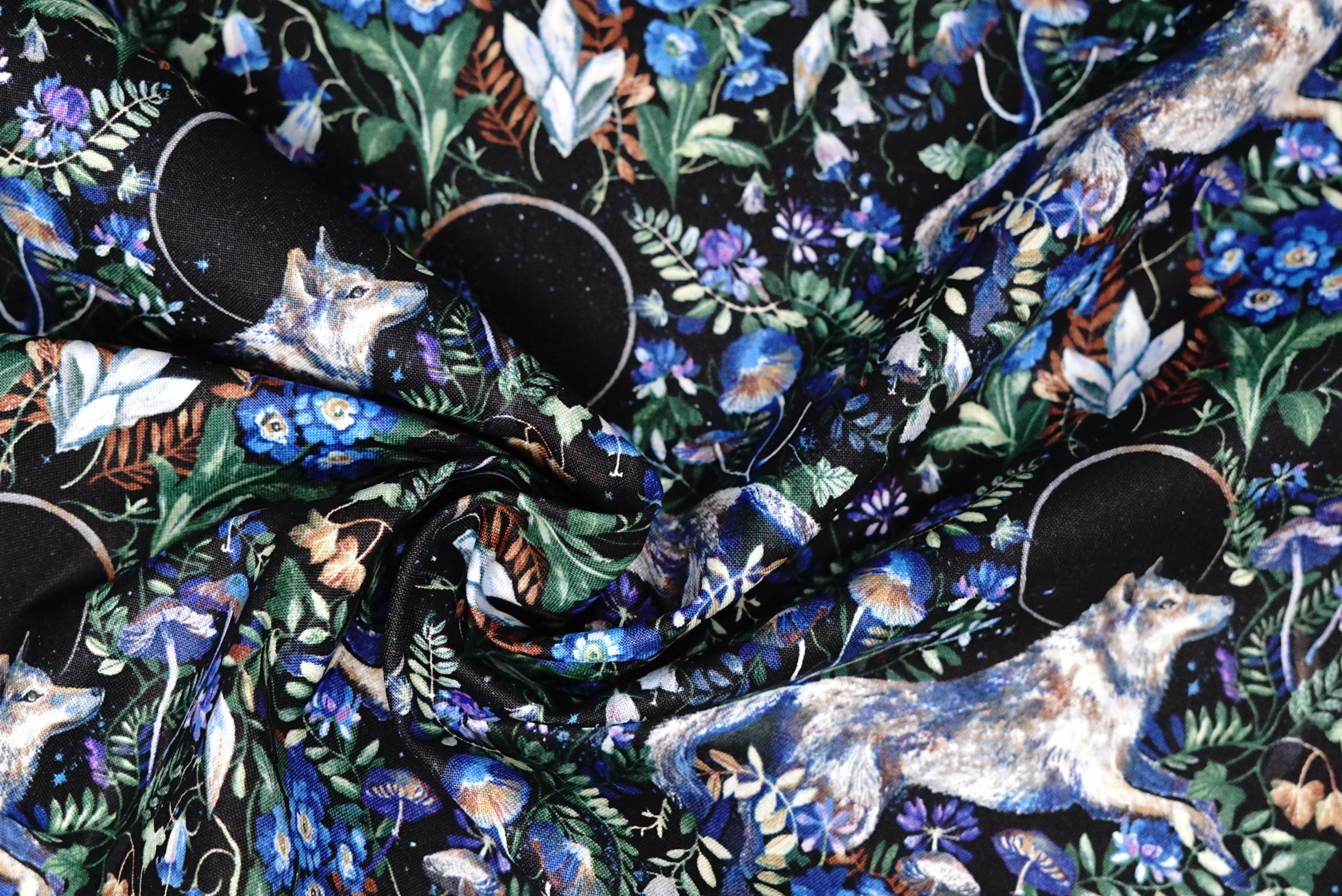 Full Moon - 44/45" - 100% Cotton - Image 10