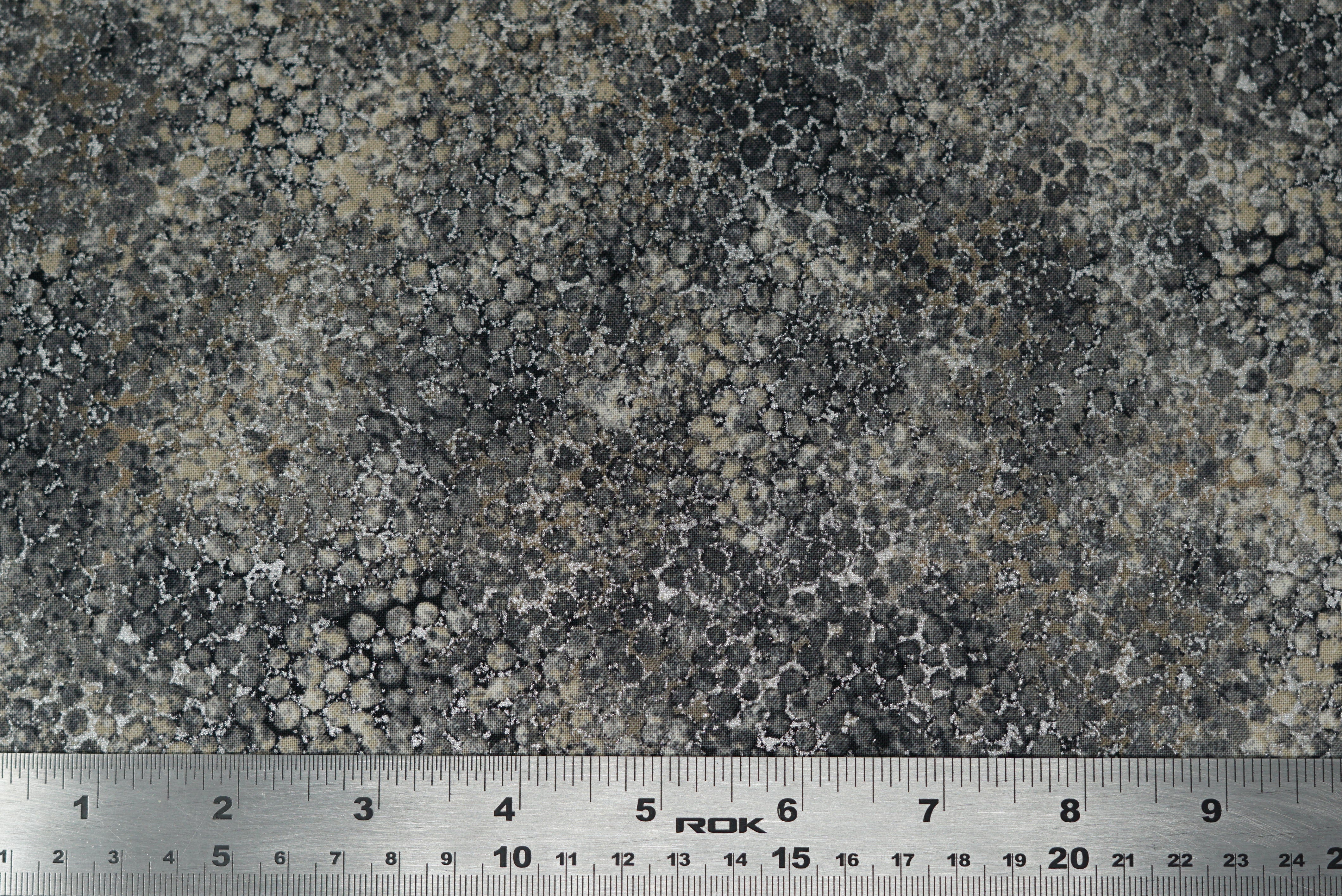 New Shimmer - 44/45" - 100% Cotton - Image 18