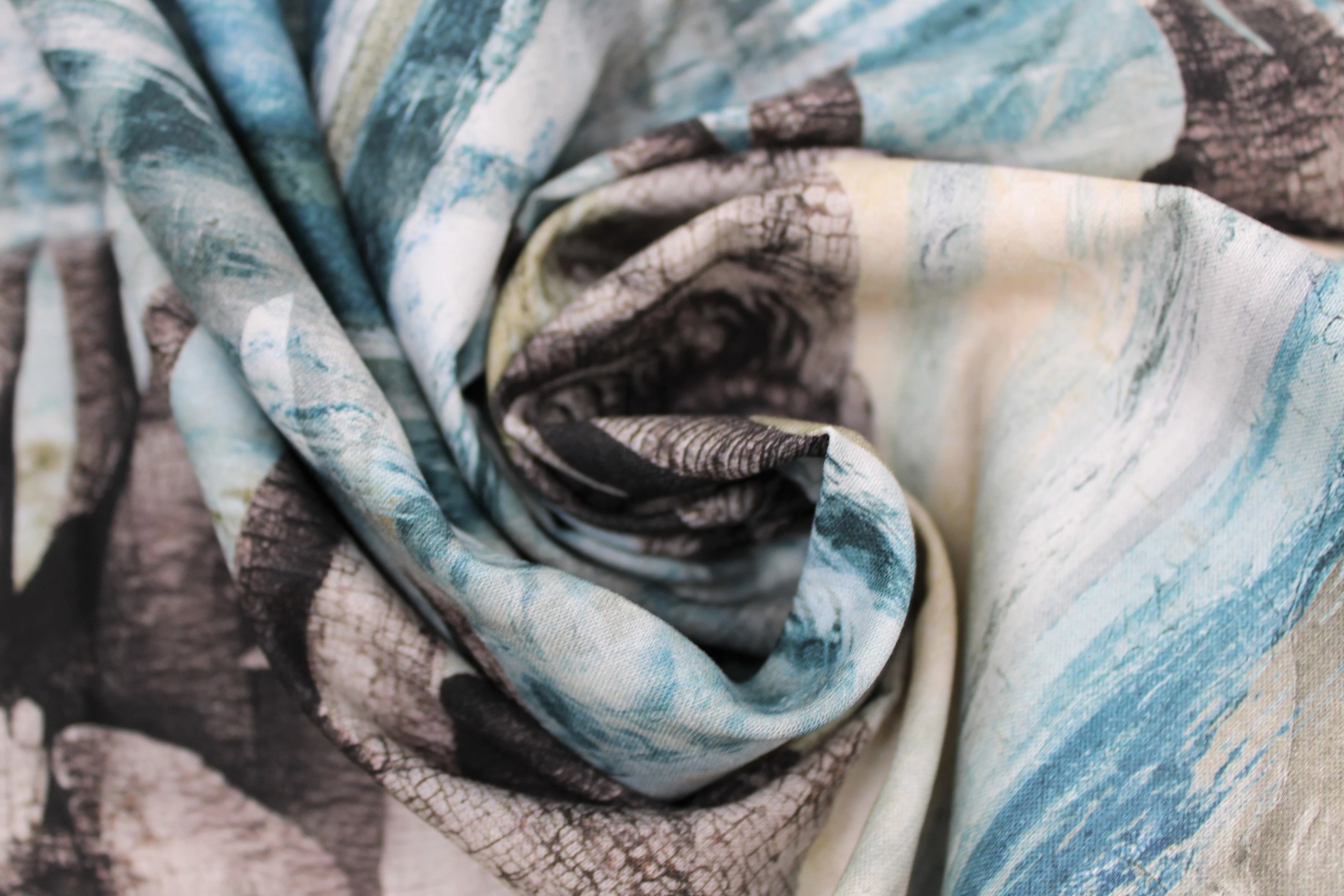 New Dawn - 44/45" - 100% Cotton - Image 4