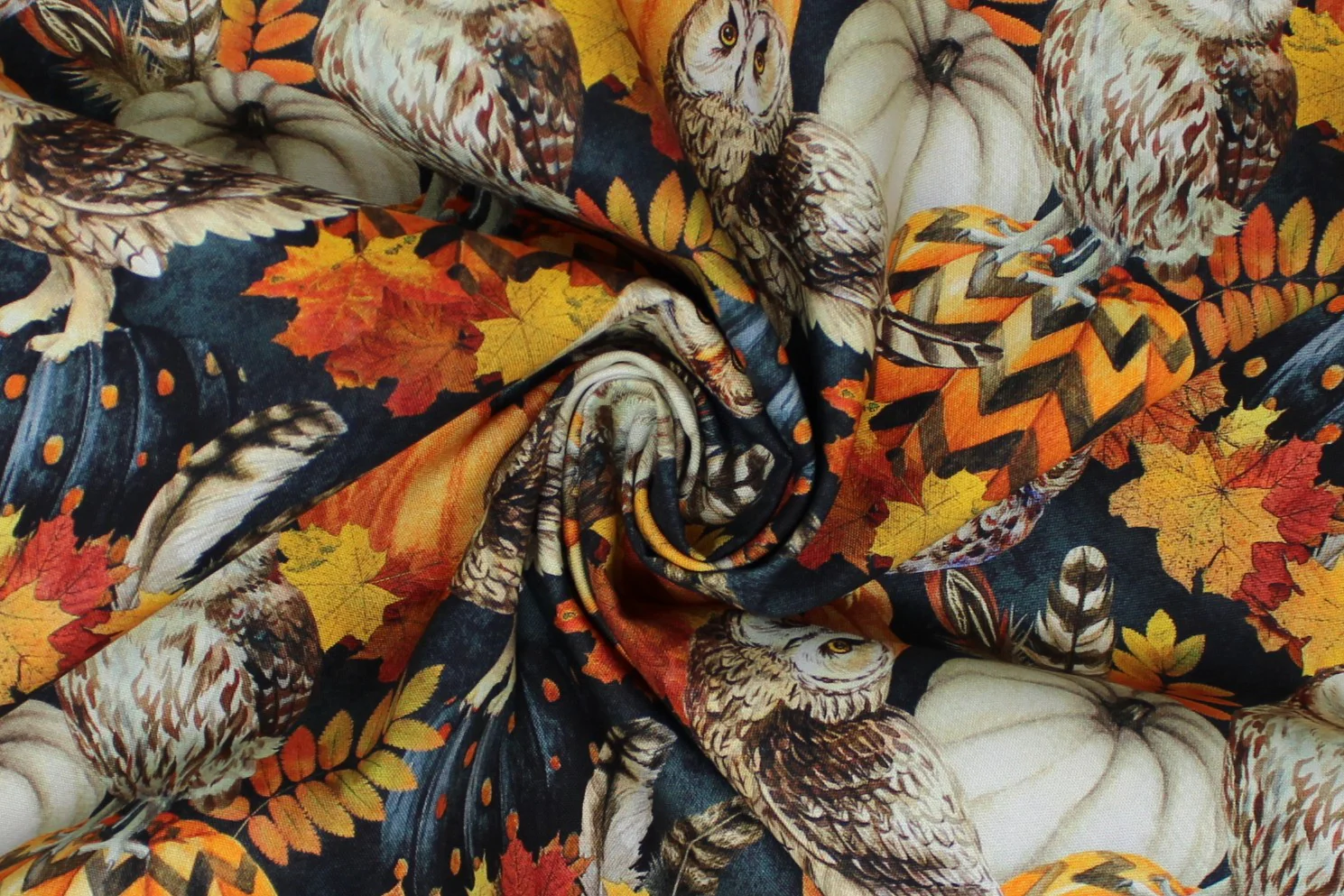 Night Owl - 44/45" - 100% cotton - Image 4