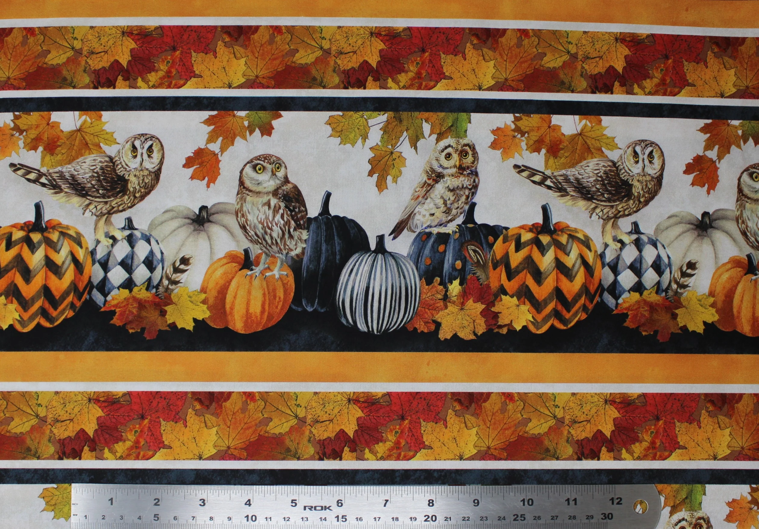 Night Owl - 44/45" - 100% cotton - Image 6