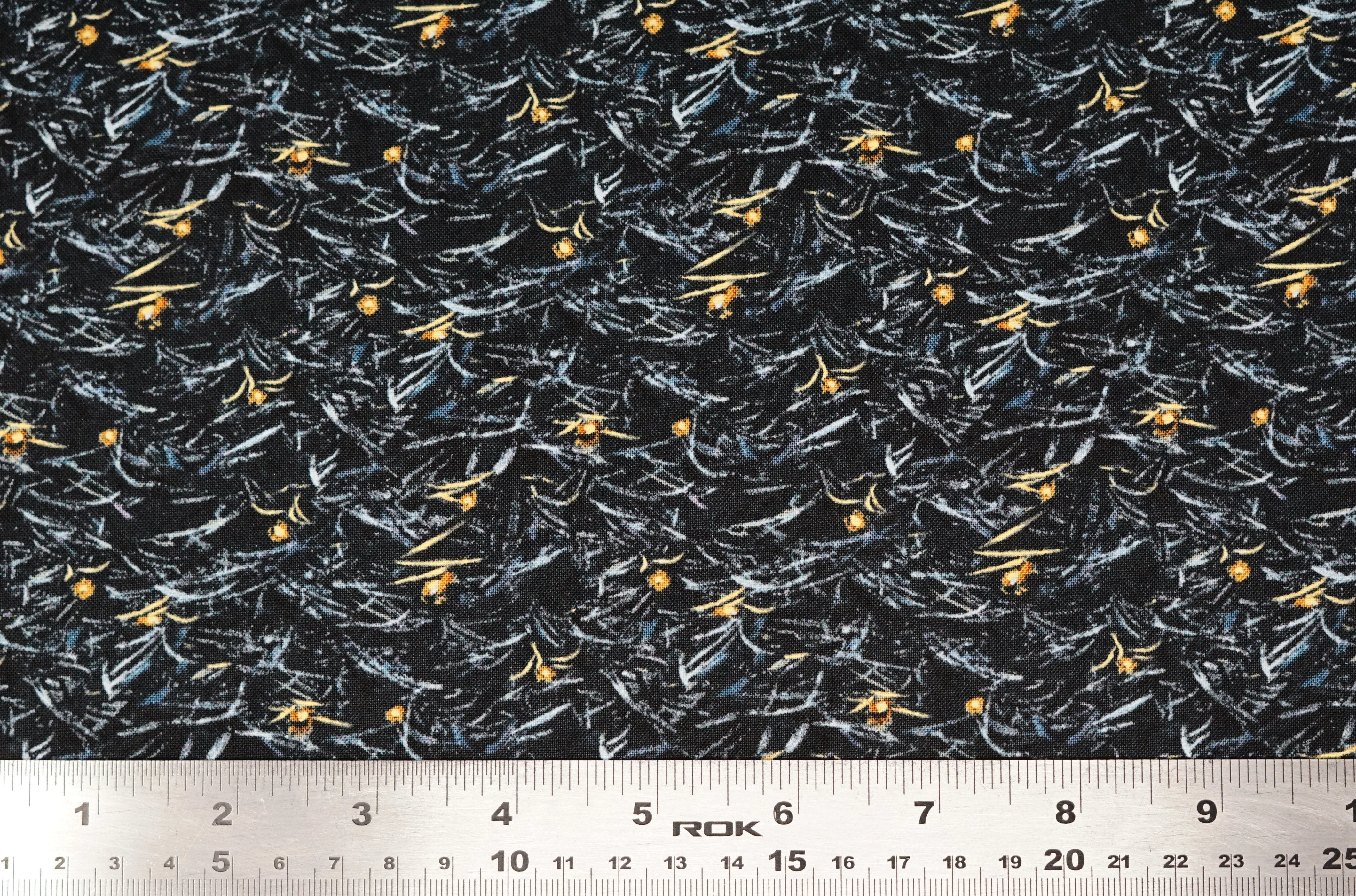 Moonlight Kisses - 44/45" - 100% Cotton - Image 3