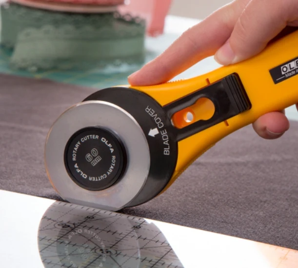 Straight Handle Rotary Cutters - OLFA - Image 3