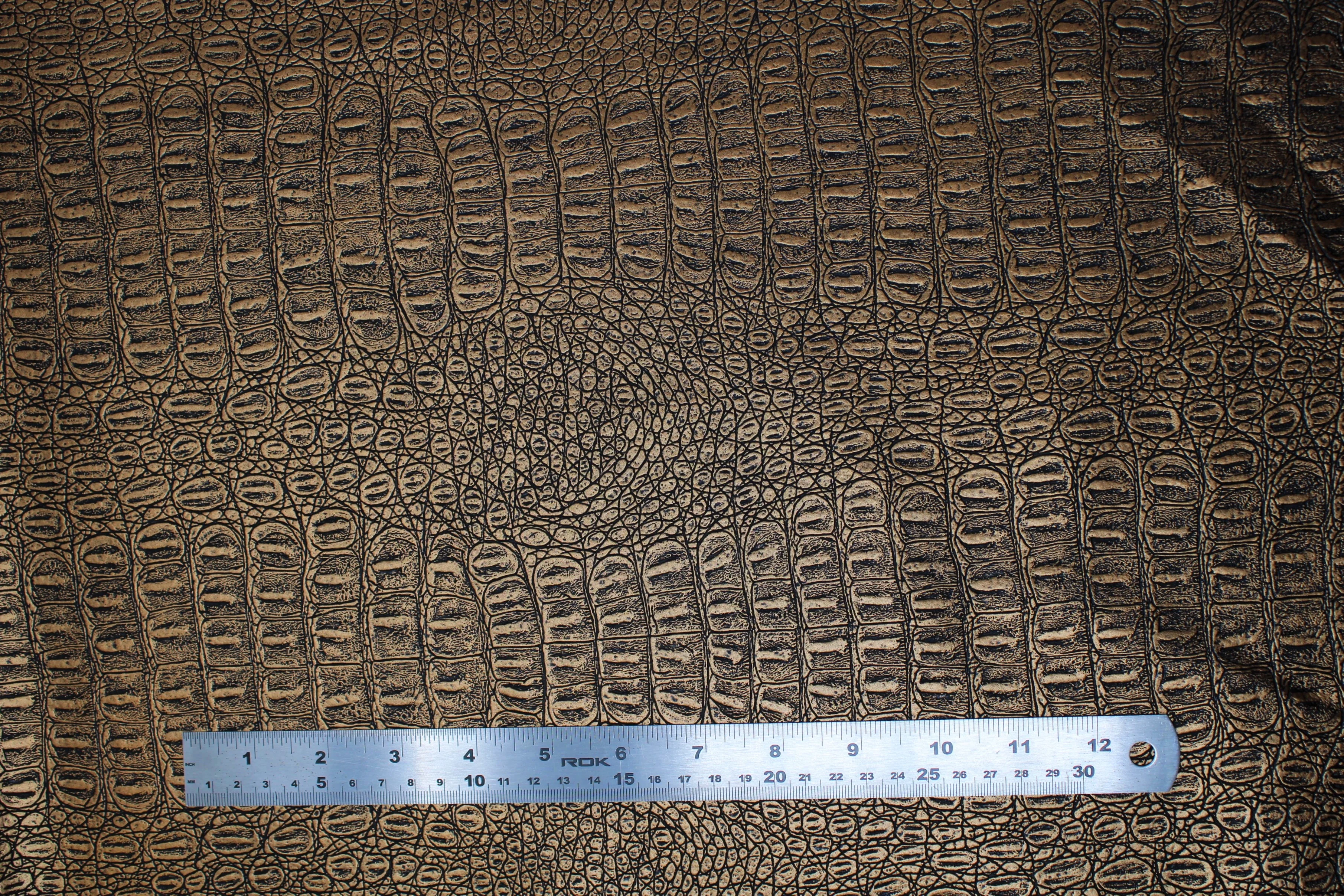 Metallic Gator Vinyl - 54" - Plastex - Image 2