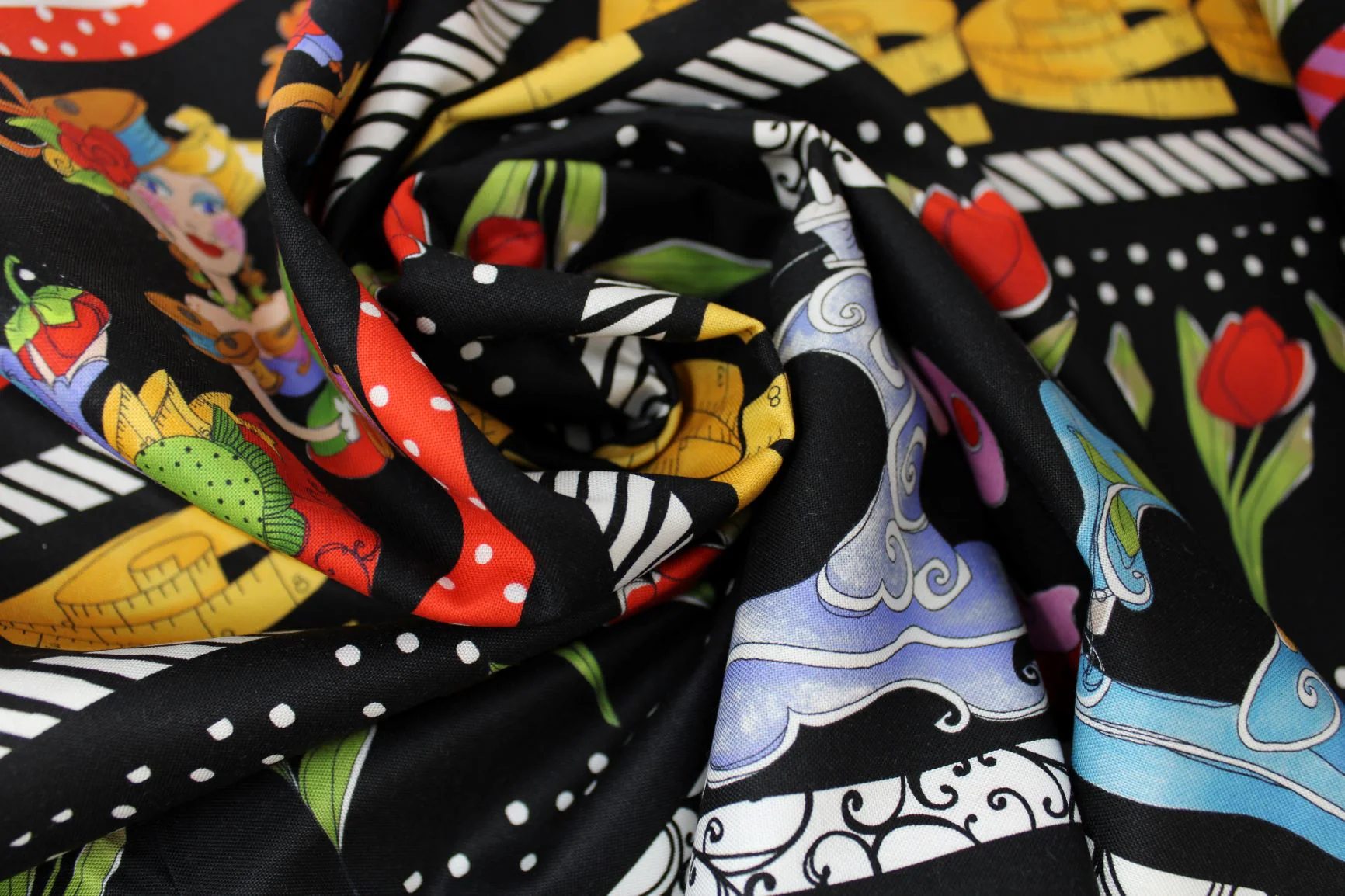 Seamstress Border - 45" - 100% Cotton - Image 3