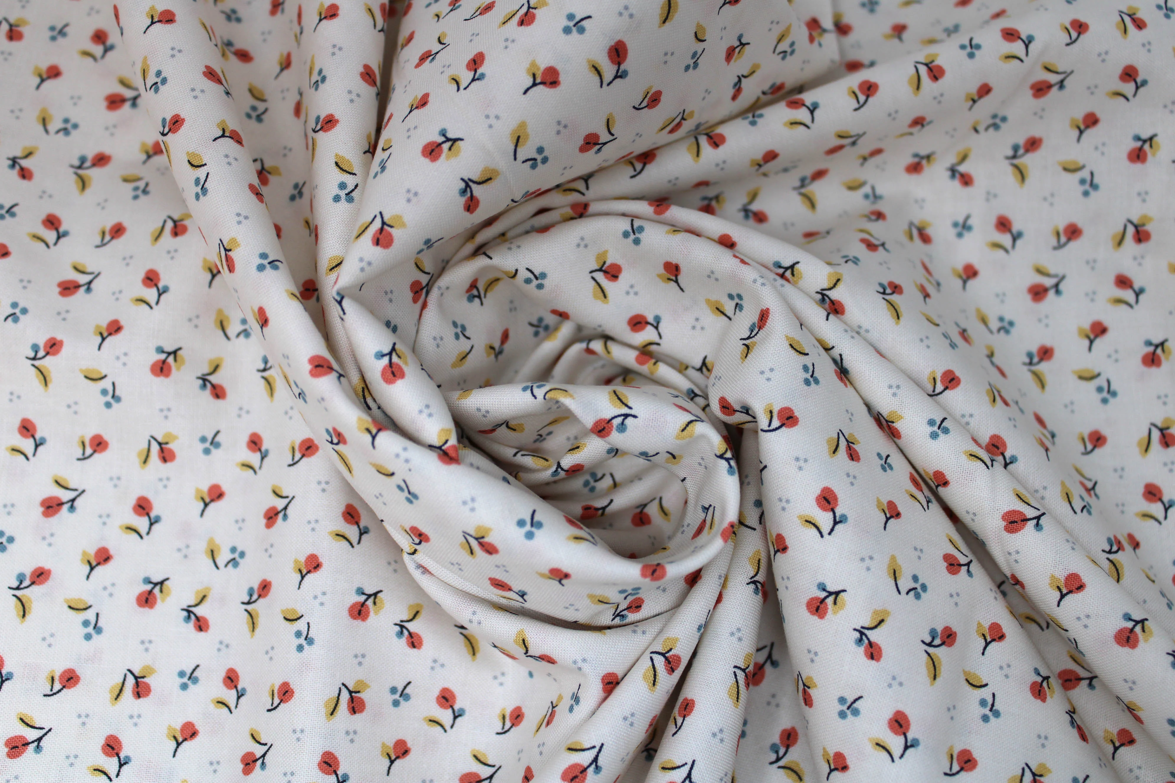 Tiny Florals - 45" - 100% Cotton - Image 8