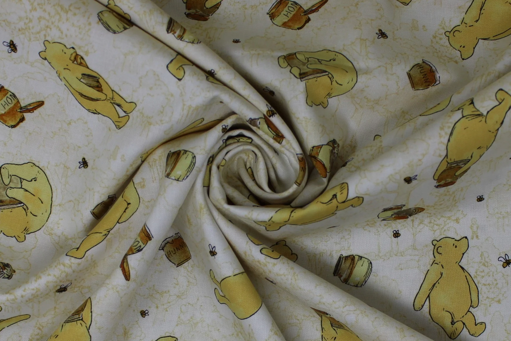 Classic Winnie - 44/45" - 100% cotton - Image 3