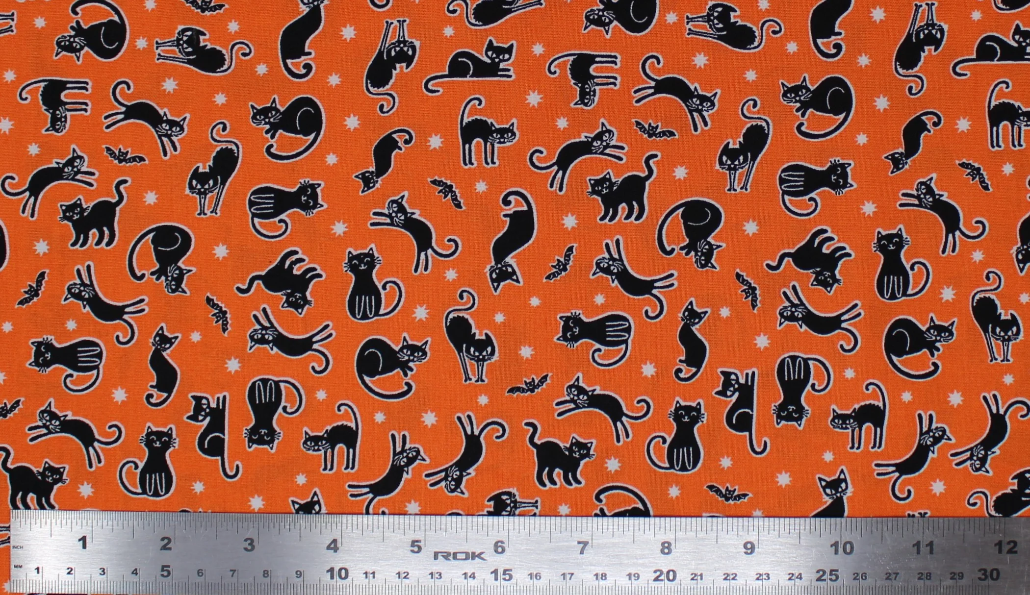 Black & Boo - 44/45'' - 100% cotton - Image 3